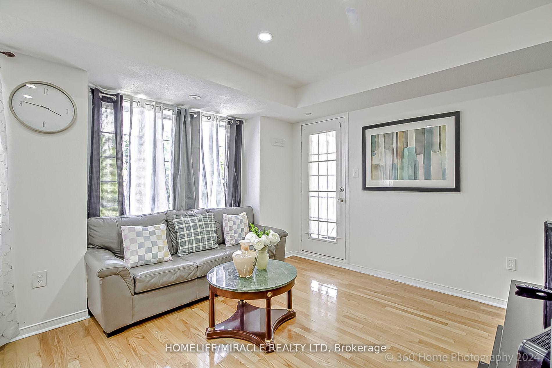 #125 - 42 Pinery Tr, Toronto, ON M1B6K2 | 3 Bedroom 2 Bathroom Condo Townhouse | Image 9