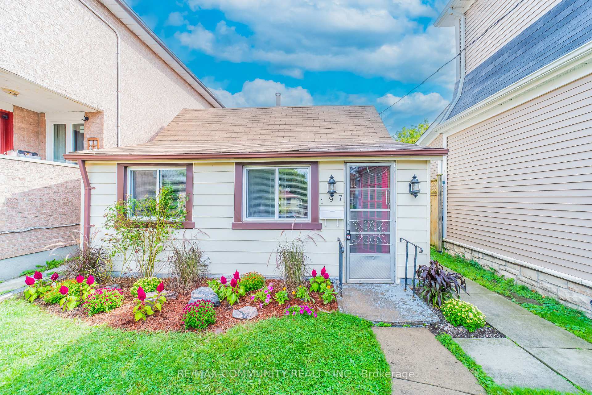 197 South Woodrow Blvd, Toronto, ON M1N3M1 | 2 Bedroom 1 Bathroom Detached House | Image 1