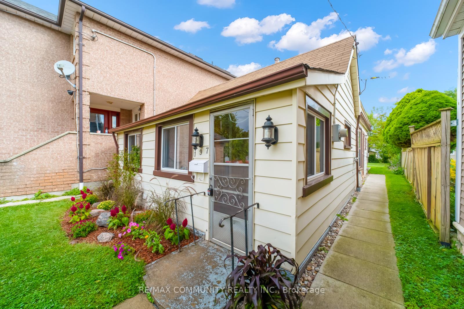 197 South Woodrow Blvd, Toronto, ON M1N3M1 | 2 Bedroom 1 Bathroom Detached House | Image 19