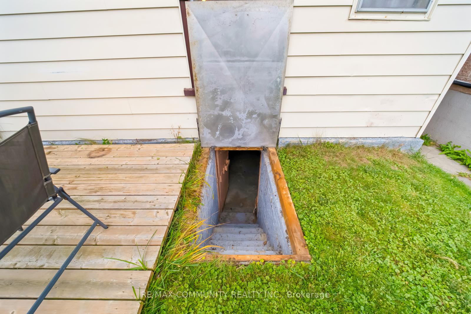 197 South Woodrow Blvd, Toronto, ON M1N3M1 | 2 Bedroom 1 Bathroom Detached House | Image 22