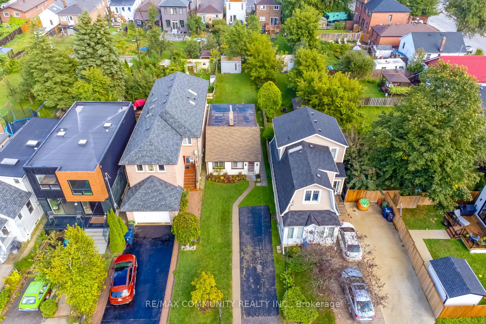 197 South Woodrow Blvd, Toronto, ON M1N3M1 | 2 Bedroom 1 Bathroom Detached House | Image 34