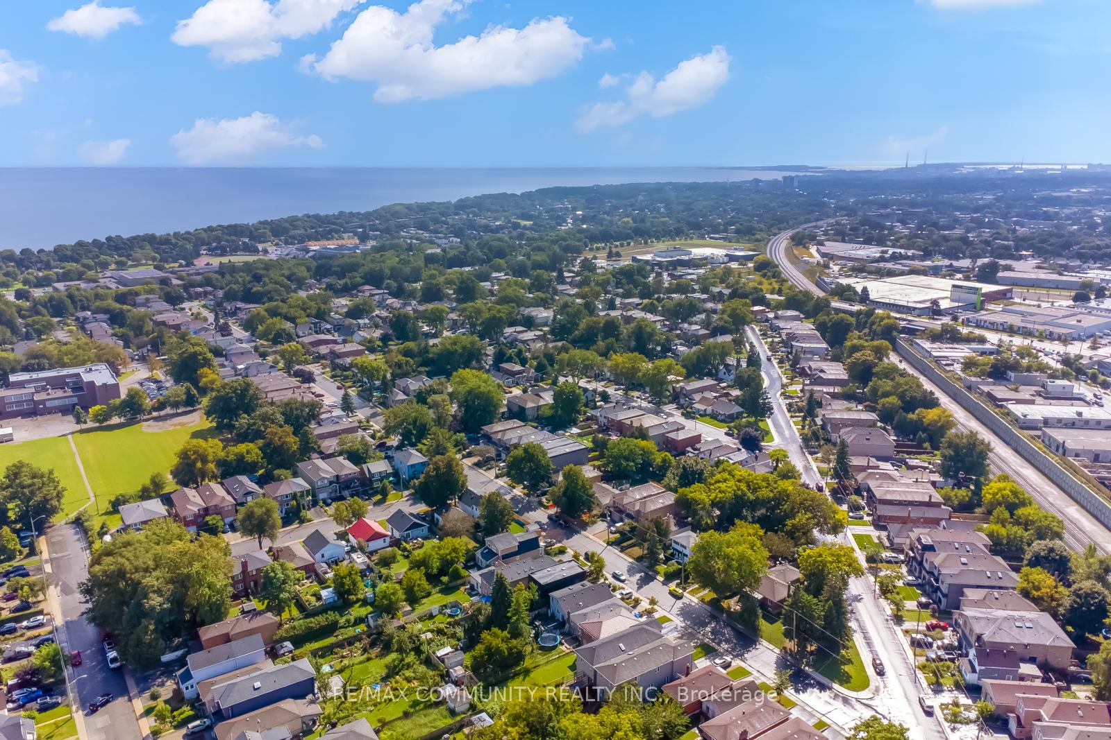 197 South Woodrow Blvd, Toronto, ON M1N3M1 | 2 Bedroom 1 Bathroom Detached House | Image 37