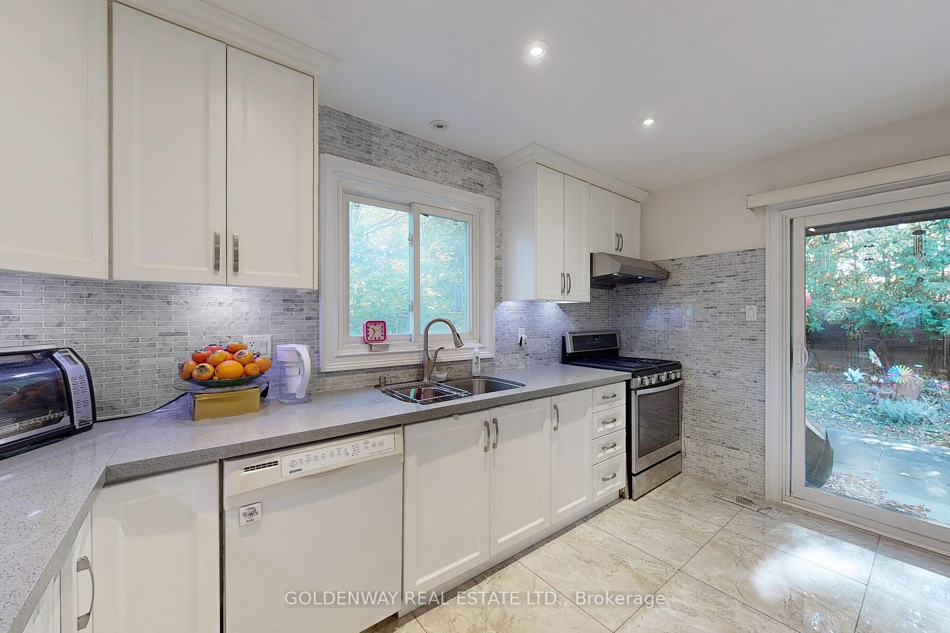 86 Bushmills Sq, Toronto, ON M1V1J4 | 4 Bedroom 3 Bathroom Detached House | Image 17