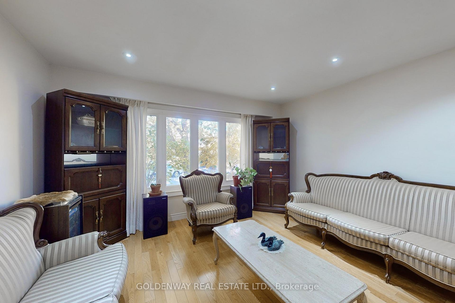 86 Bushmills Sq, Toronto, ON M1V1J4 | 4 Bedroom 3 Bathroom Detached House | Image 3
