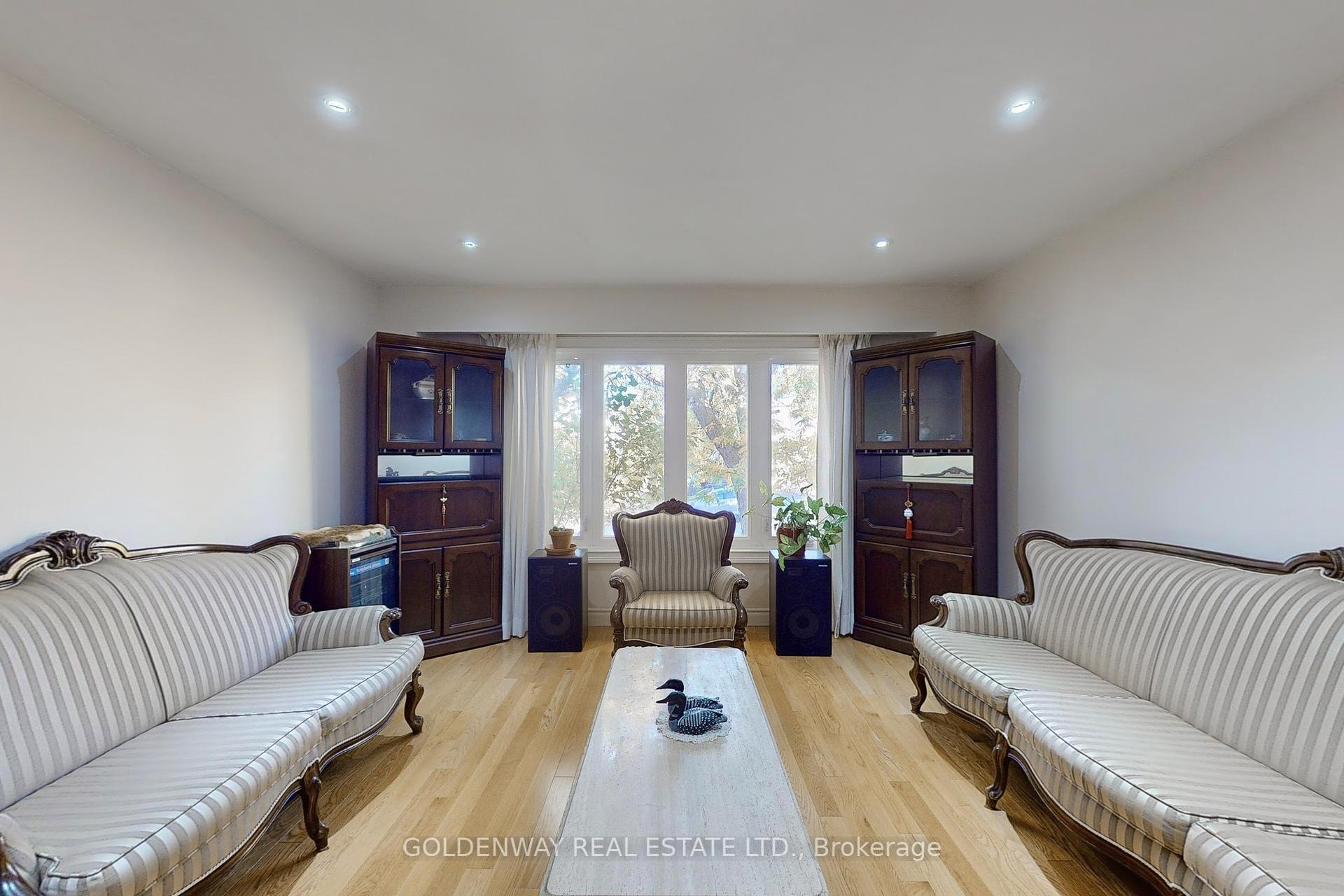 86 Bushmills Sq, Toronto, ON M1V1J4 | 4 Bedroom 3 Bathroom Detached House | Image 4