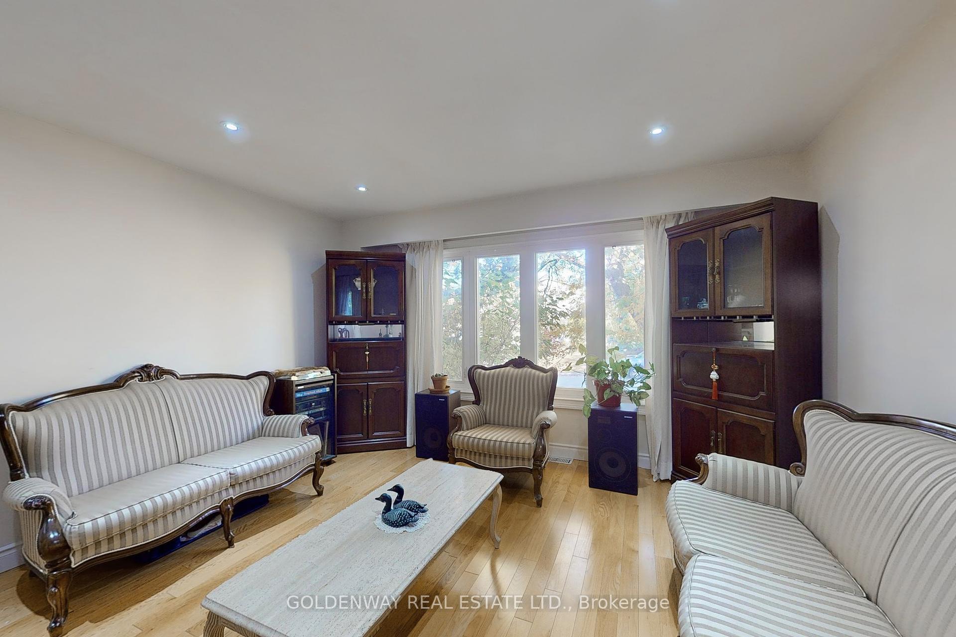 86 Bushmills Sq, Toronto, ON M1V1J4 | 4 Bedroom 3 Bathroom Detached House | Image 5