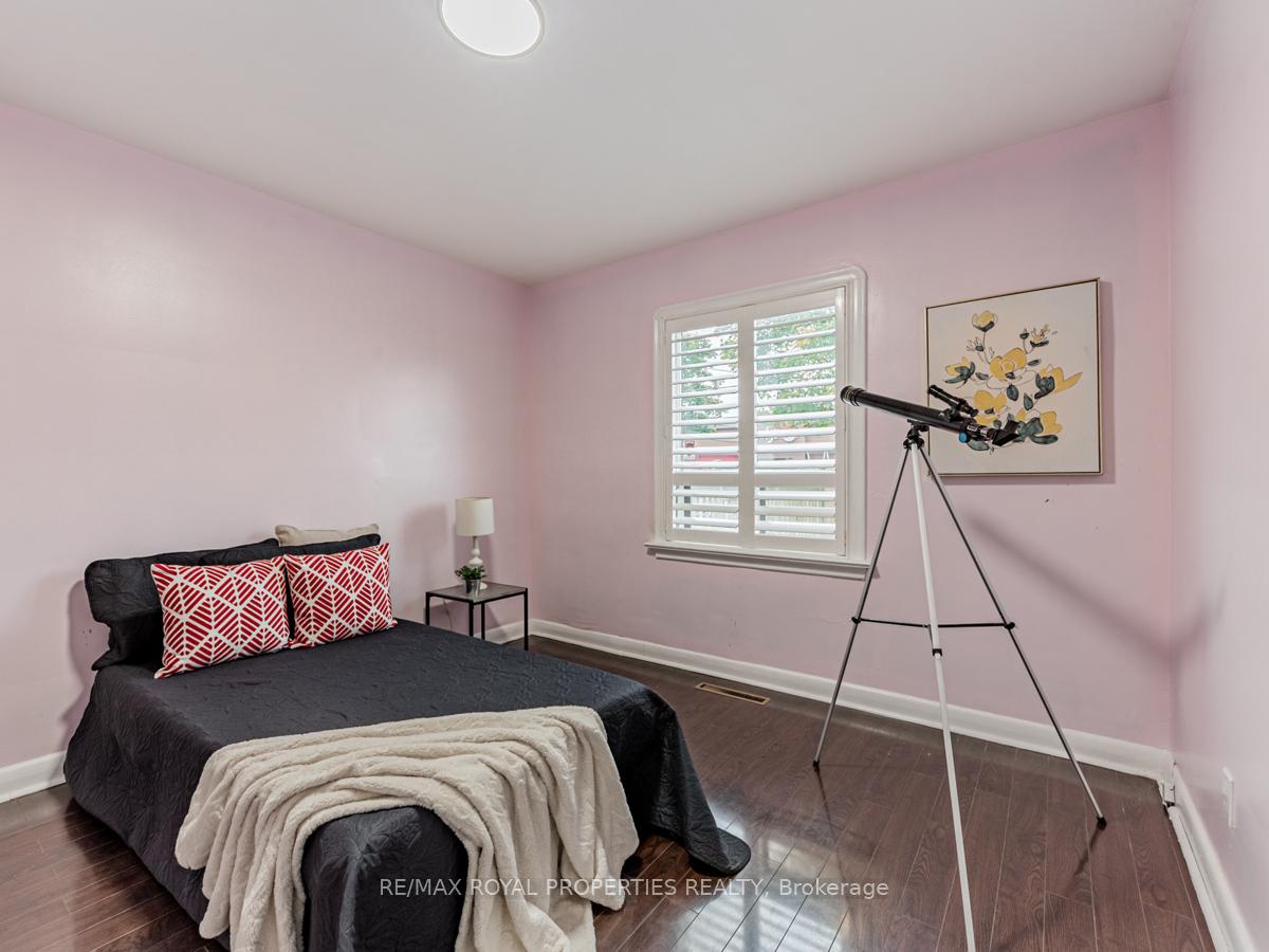 6 Wortham Dr, Toronto, ON M1G1W4 | 3 Bedroom 2 Bathroom Detached House | Image 17