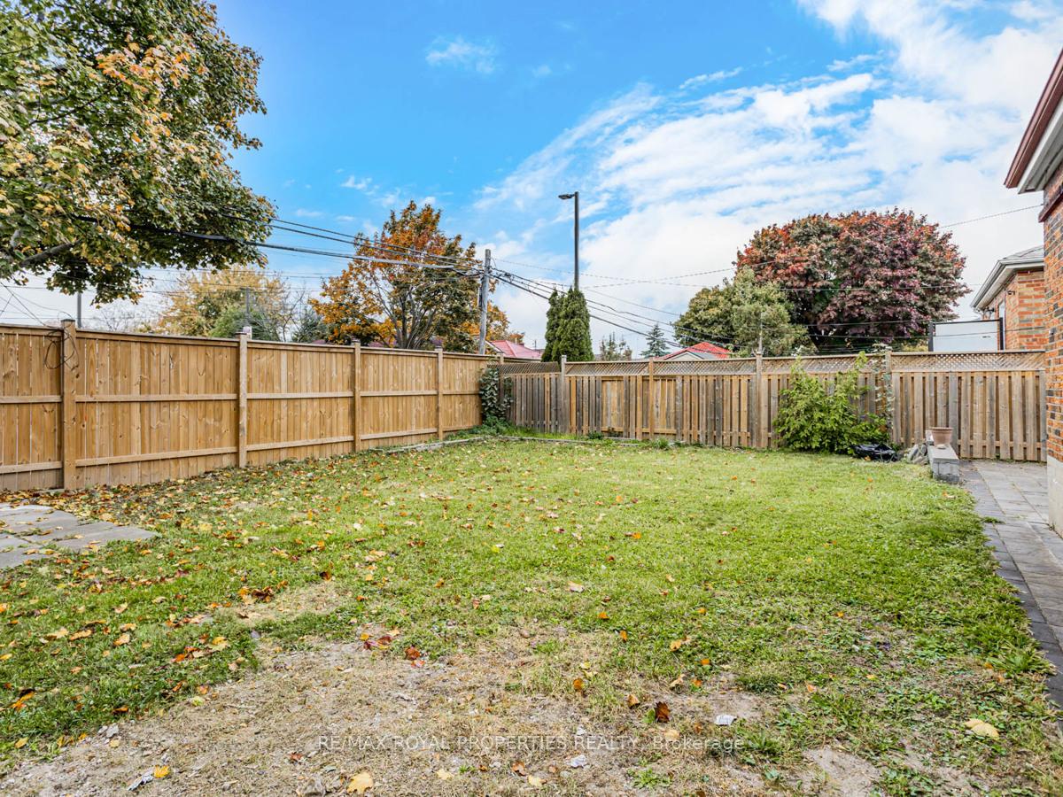 6 Wortham Dr, Toronto, ON M1G1W4 | 3 Bedroom 2 Bathroom Detached House | Image 33