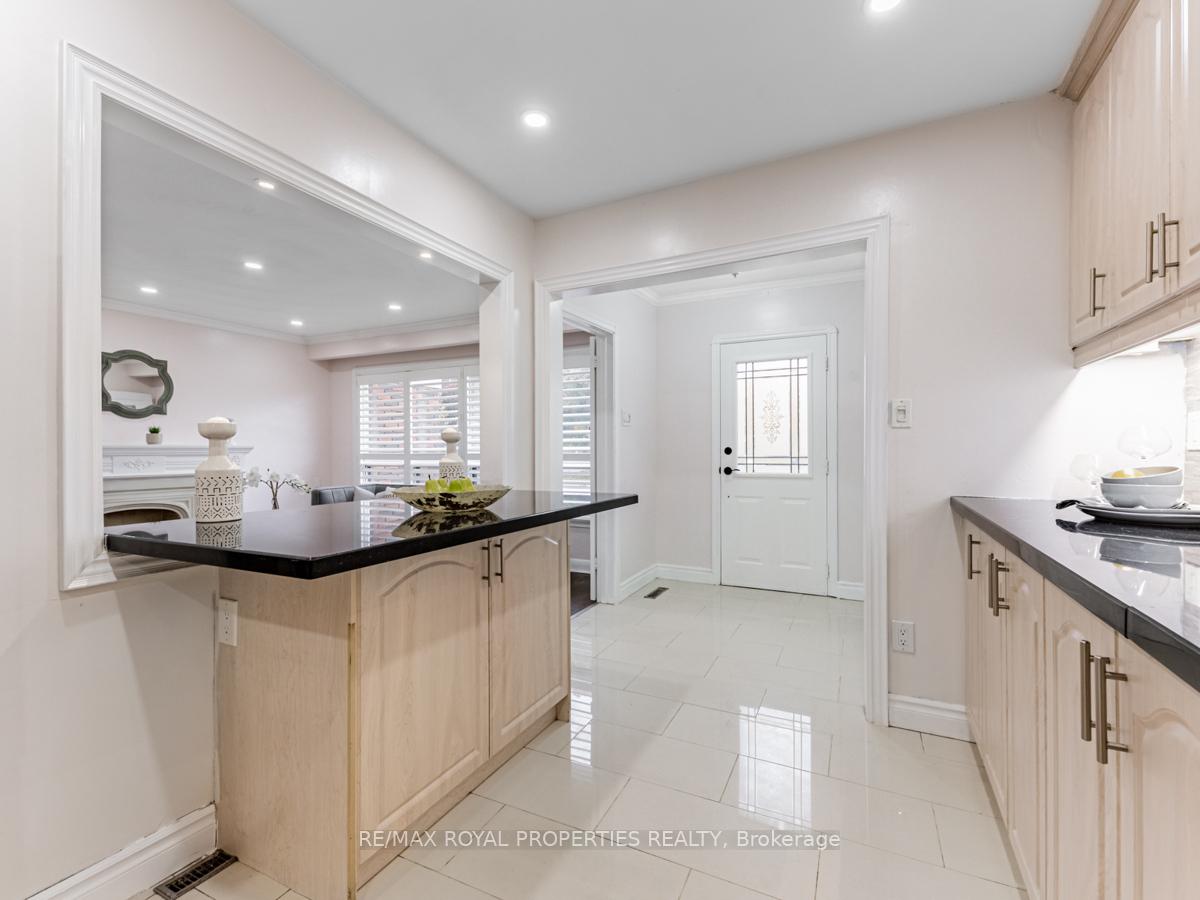 6 Wortham Dr, Toronto, ON M1G1W4 | 3 Bedroom 2 Bathroom Detached House | Image 6