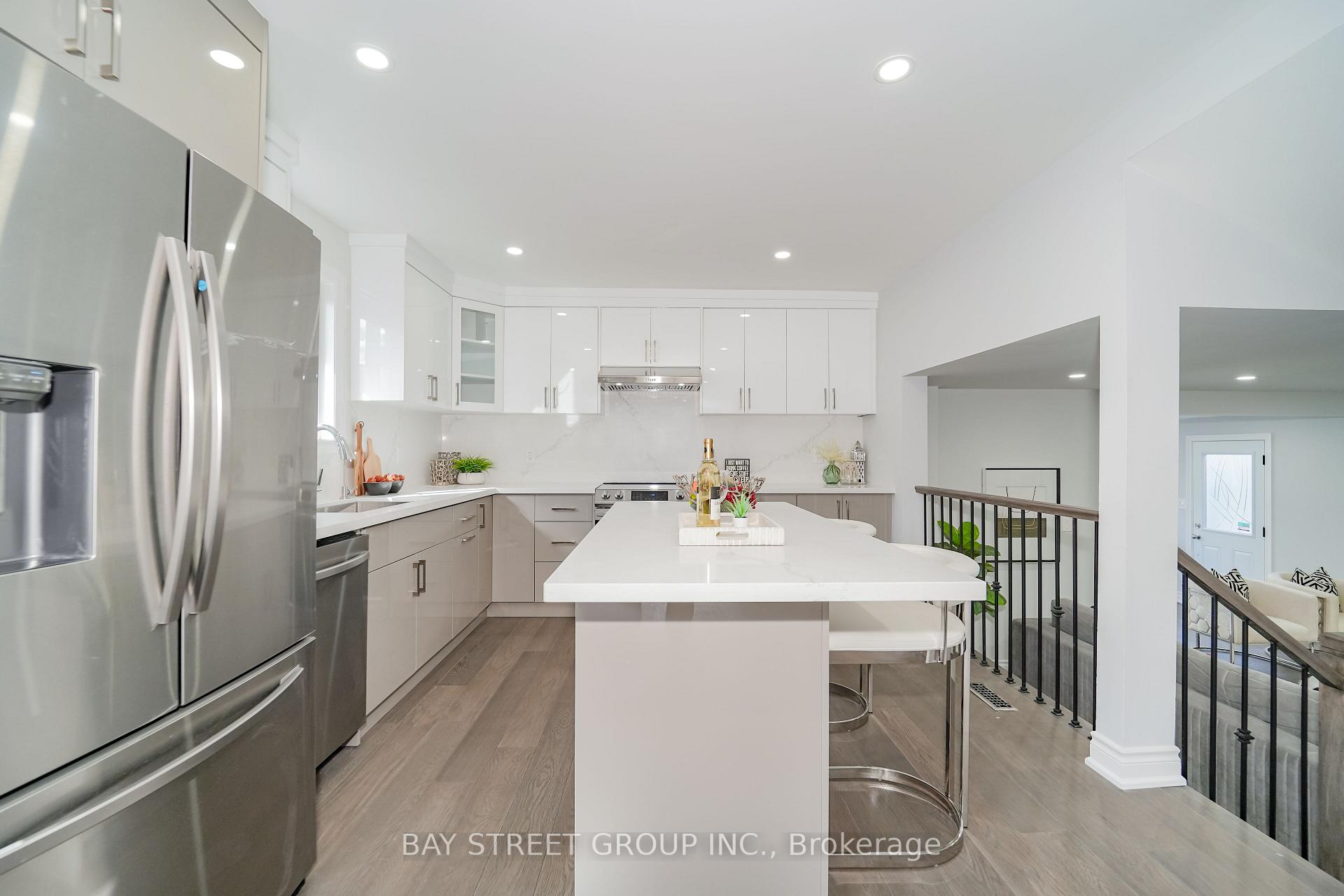 36 Pebblehill Sq, Toronto, ON M1S2P7 | 4 Bedroom 6 Bathroom Detached House | Image 8