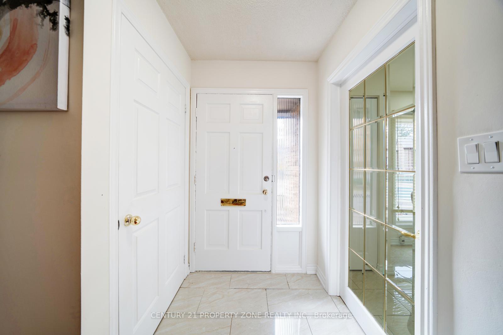 #77 - 100 Burrows Hall Blvd, Toronto, ON M1B1M7 | 3 Bedroom 2 Bathroom Condo Townhouse | Image 4