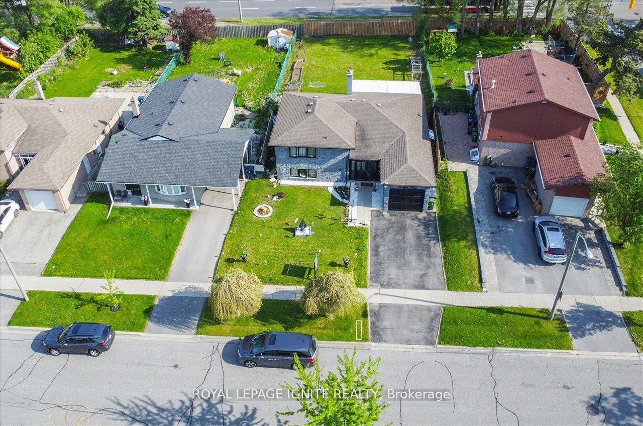 29 Portico Dr, Toronto, ON M1G3R5 | 3 Bedroom 4 Bathroom Detached House | Image 37