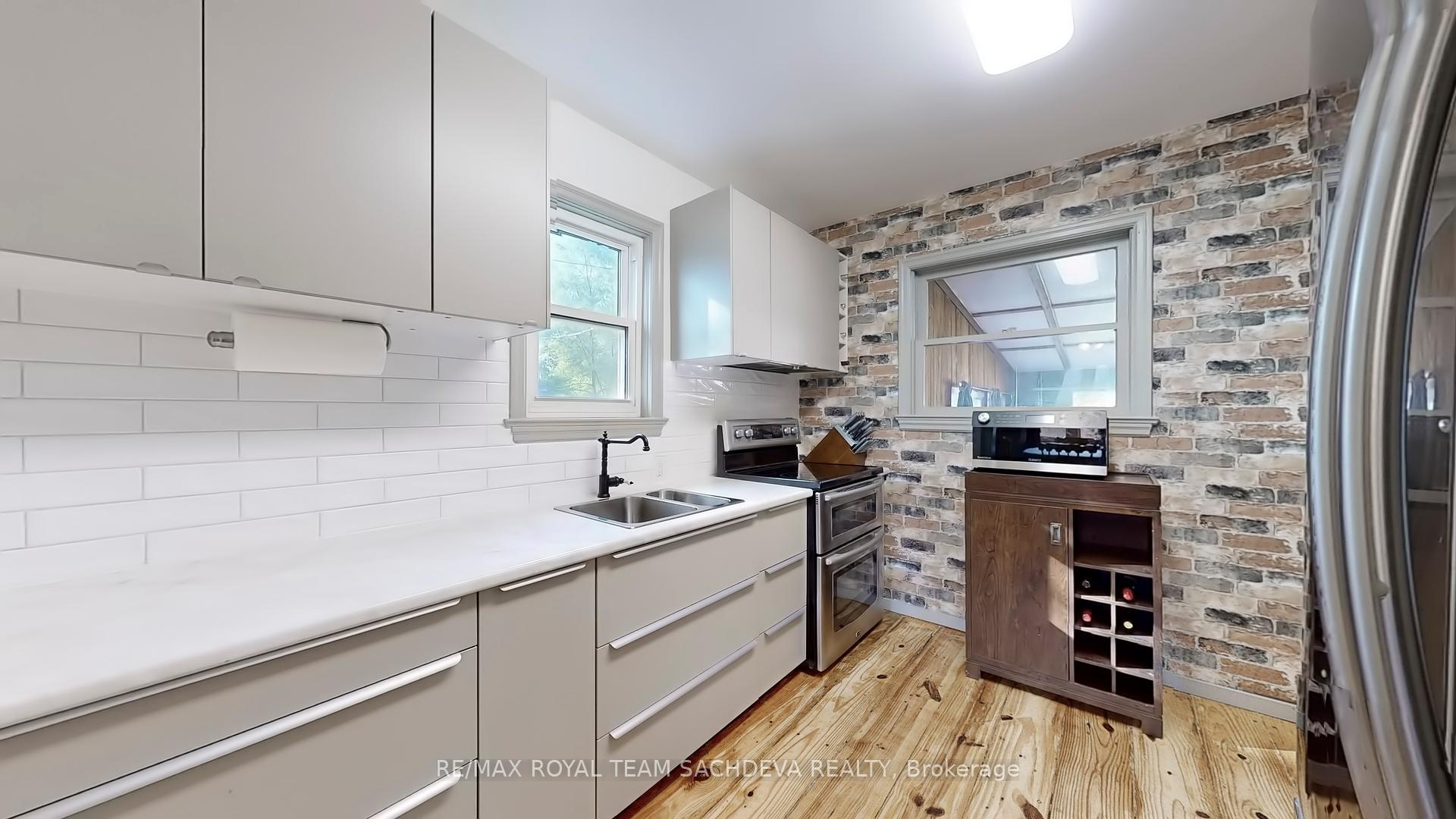 4 Adams Dr, Toronto, ON M1E2W8 | 3 Bedroom 2 Bathroom Detached House | Image 8