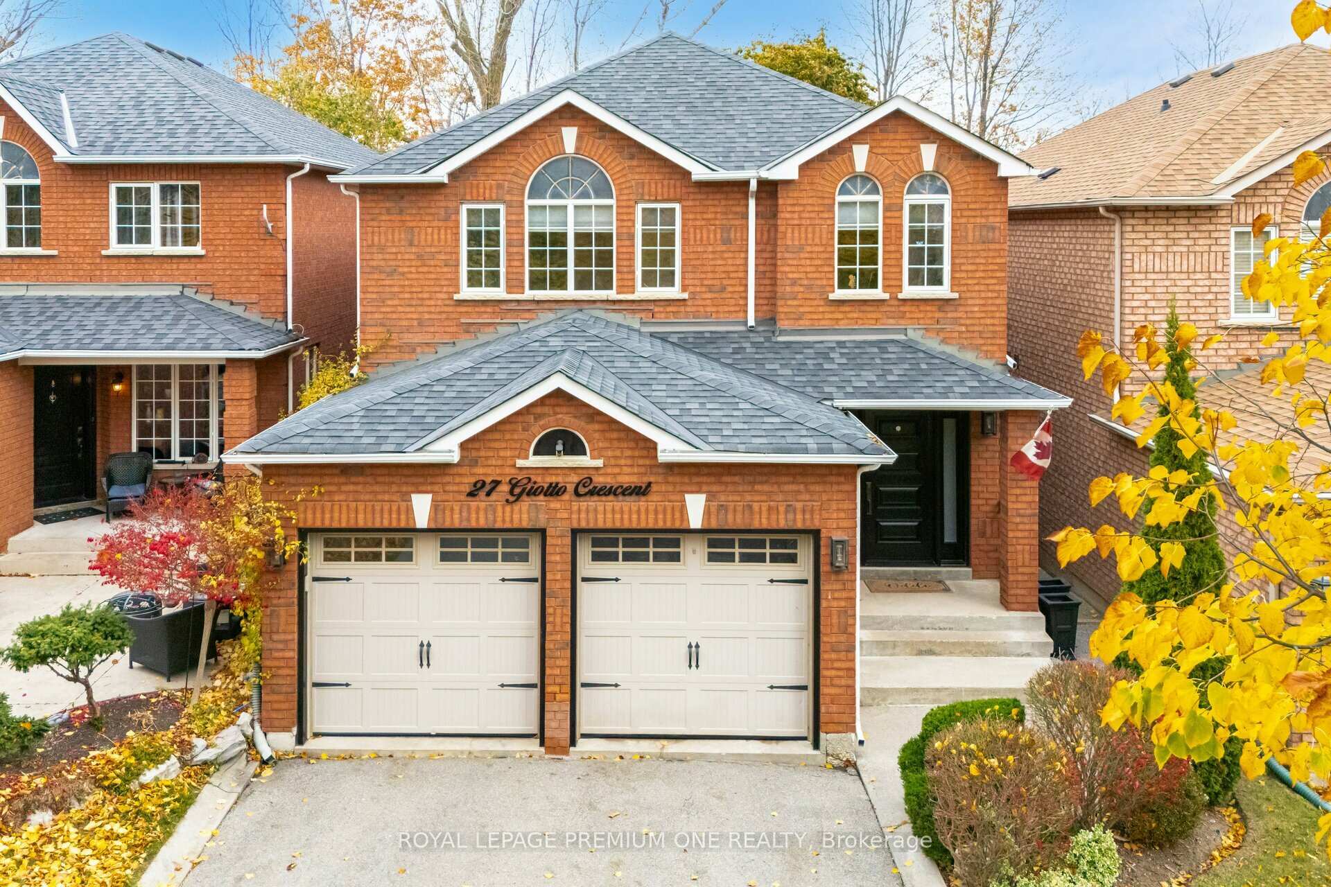 27 Giotto Cres, Vaughan, ON L6A3N7 | 4 Bedroom 4 Bathroom Detached House | Image 1