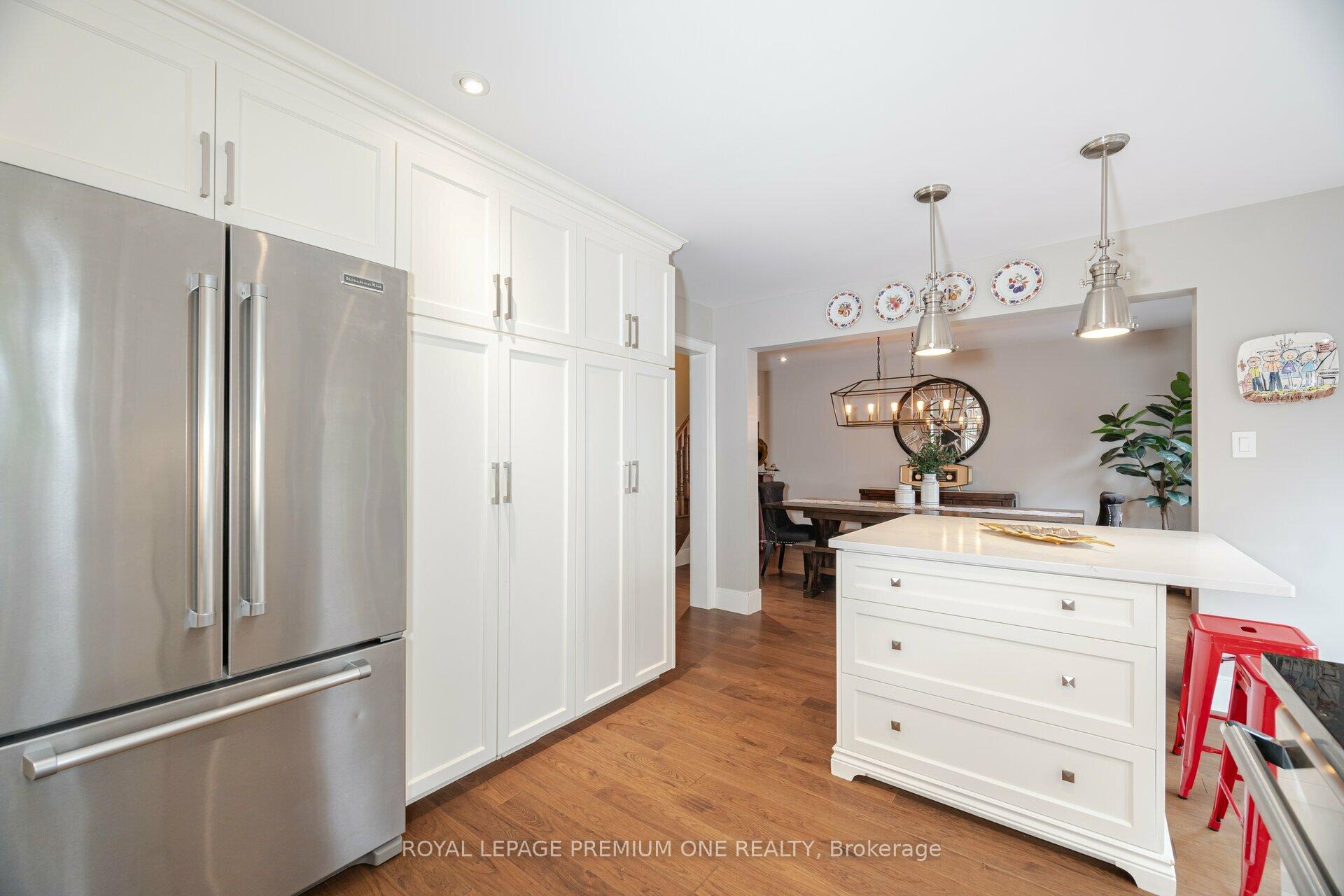 27 Giotto Cres, Vaughan, ON L6A3N7 | 4 Bedroom 4 Bathroom Detached House | Image 11