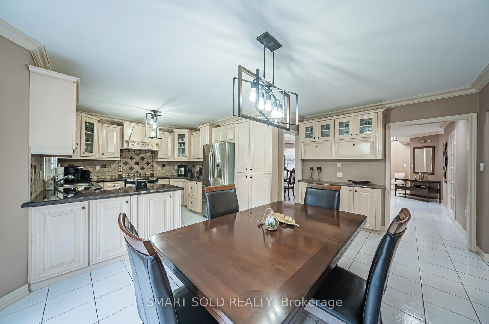 58 Helmsdale Ave, Vaughan, ON L6A2G5 | 4 Bedroom 4 Bathroom Detached House | Image 10