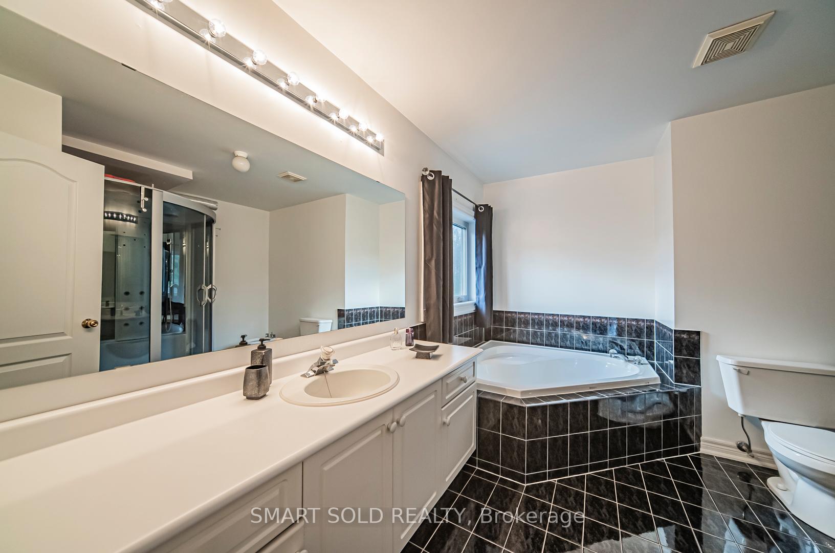 58 Helmsdale Ave, Vaughan, ON L6A2G5 | 4 Bedroom 4 Bathroom Detached House | Image 24