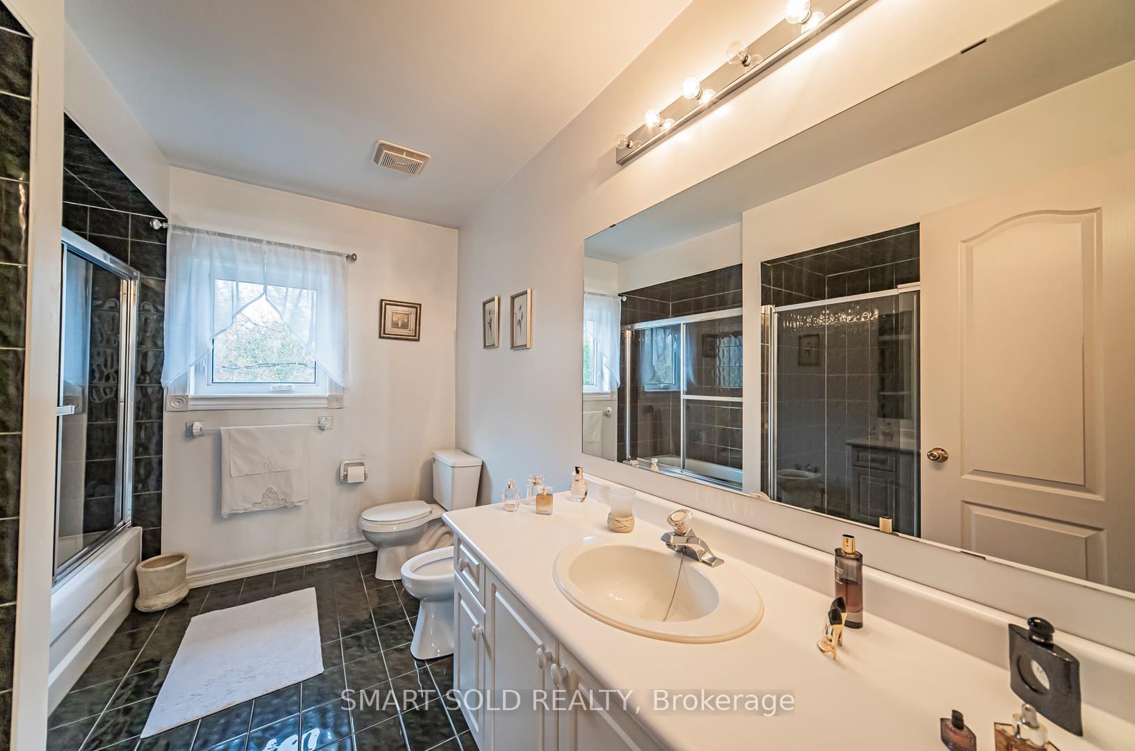 58 Helmsdale Ave, Vaughan, ON L6A2G5 | 4 Bedroom 4 Bathroom Detached House | Image 32