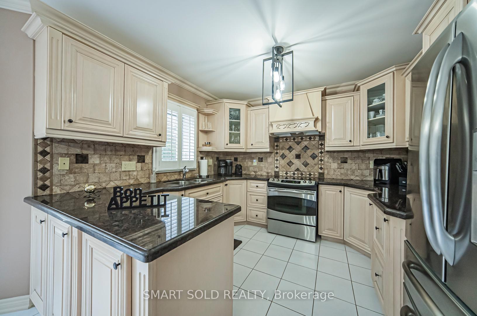 58 Helmsdale Ave, Vaughan, ON L6A2G5 | 4 Bedroom 4 Bathroom Detached House | Image 8