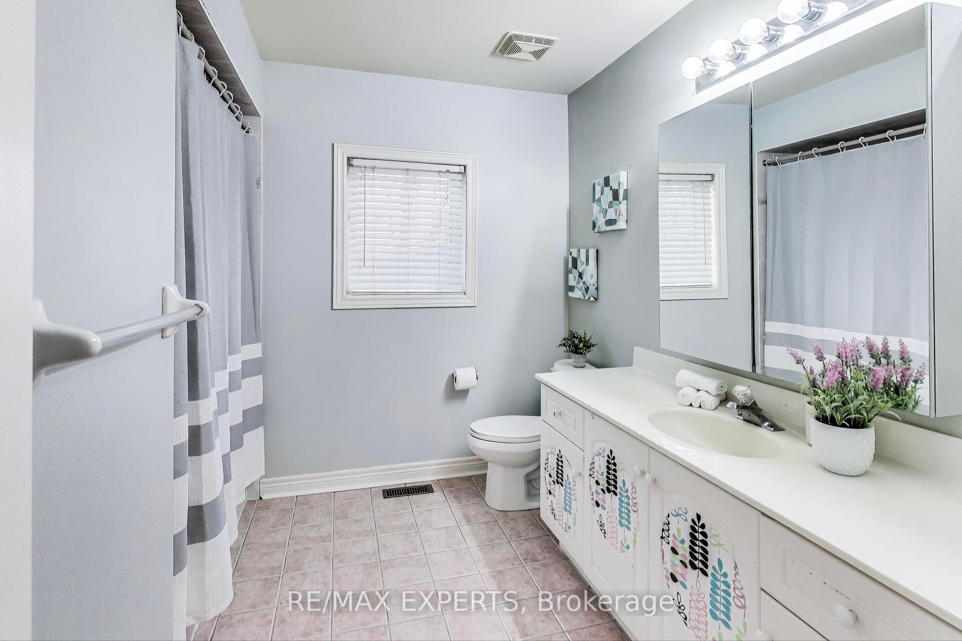 107 Princeton Gate, Vaughan, ON L6A2S7 | 4 Bedroom 4 Bathroom Detached House | Image 26
