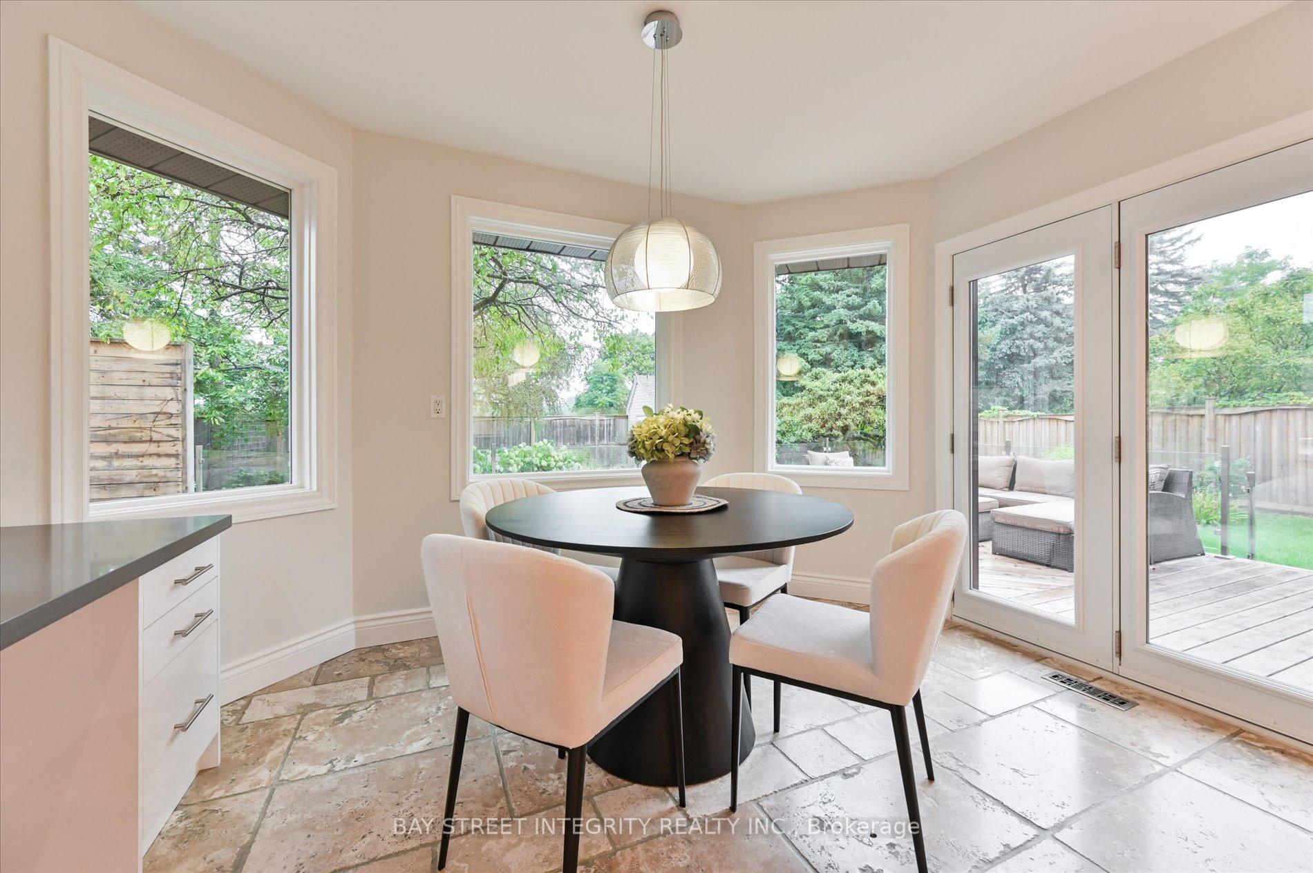 9 Ritter Cres, Markham, ON L3R4K4 | 5 Bedroom 4 Bathroom Detached House | Image 11