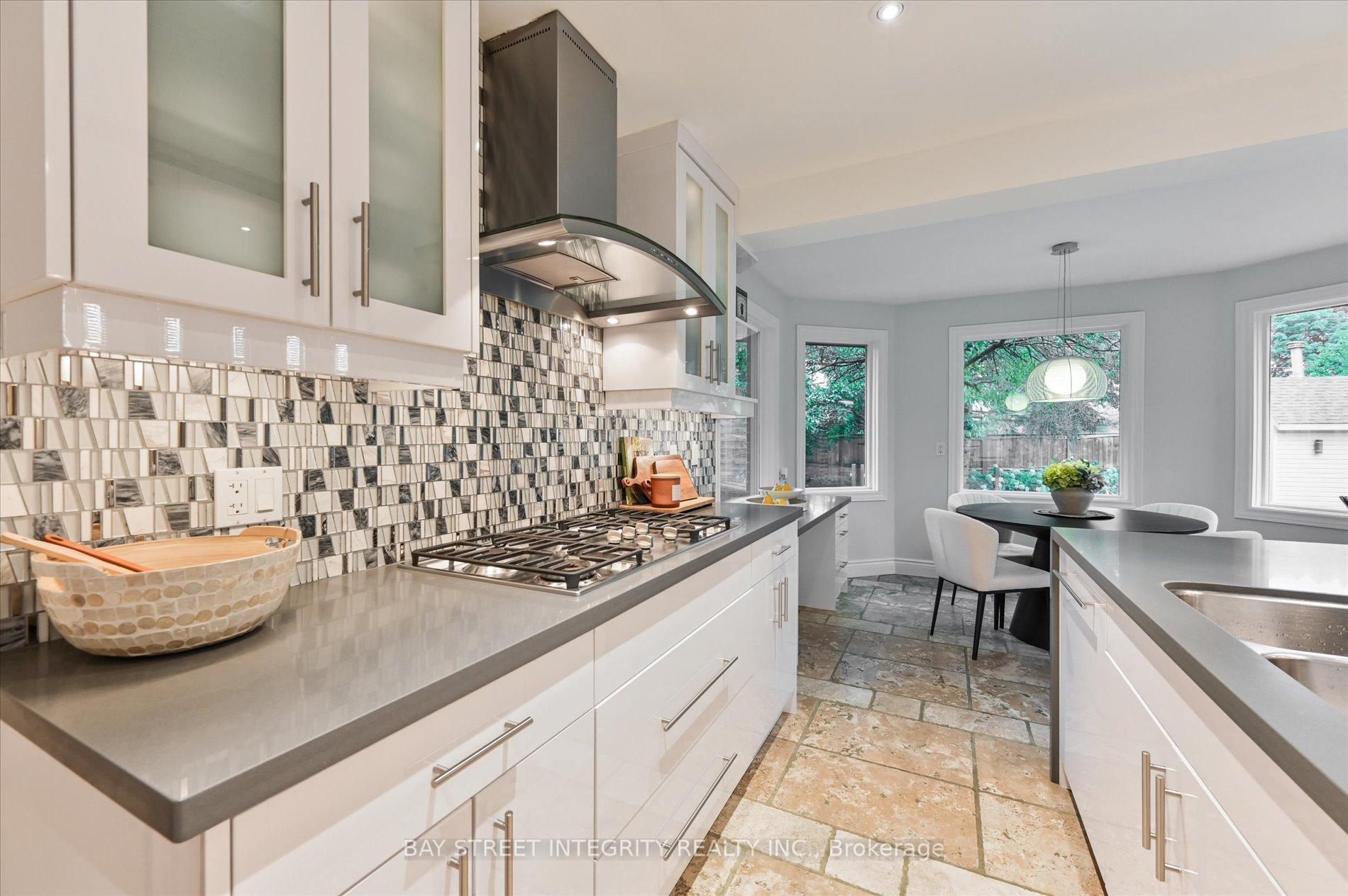 9 Ritter Cres, Markham, ON L3R4K4 | 5 Bedroom 4 Bathroom Detached House | Image 15