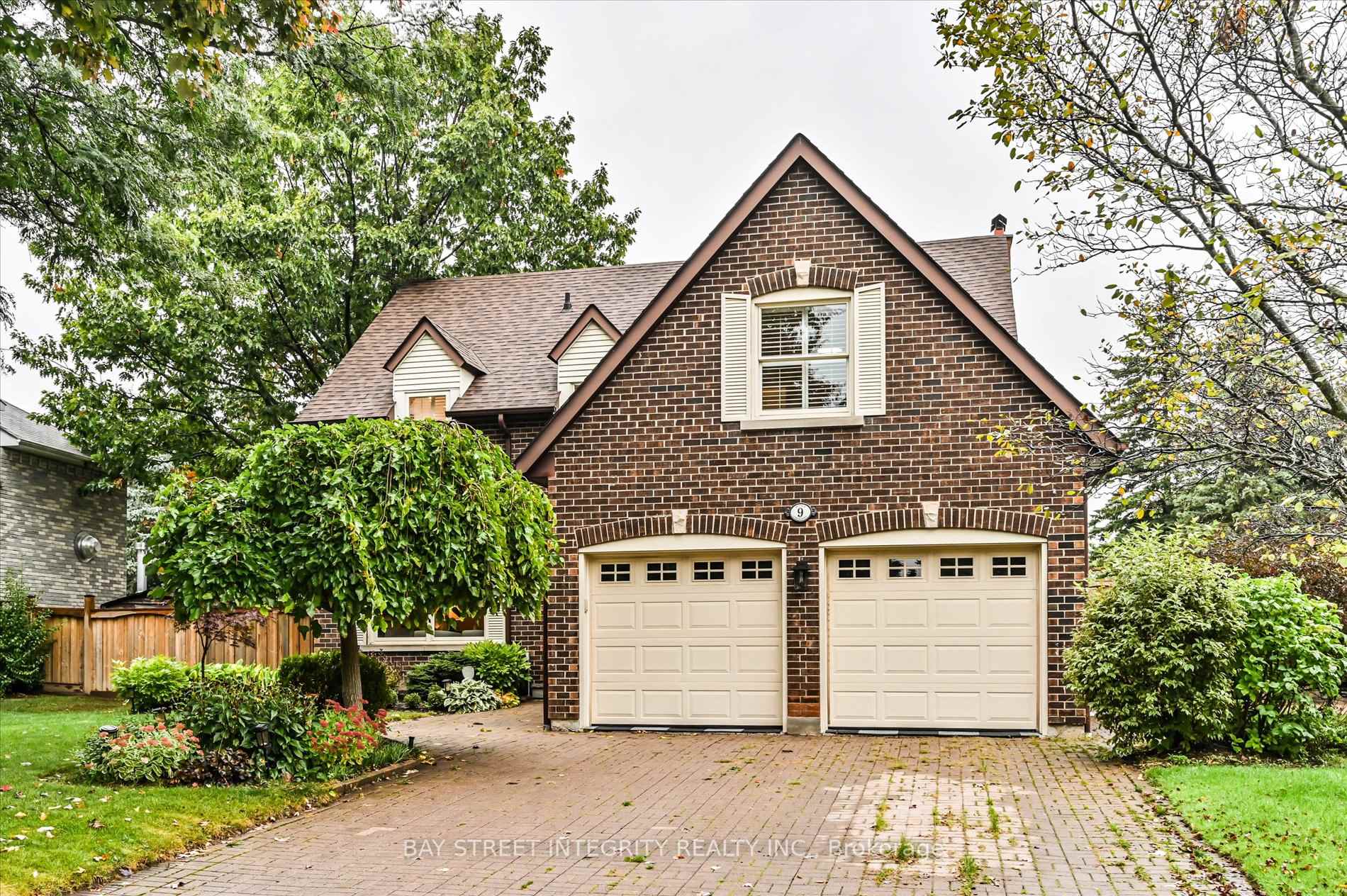 9 Ritter Cres, Markham, ON L3R4K4 | 5 Bedroom 4 Bathroom Detached House | Image 2