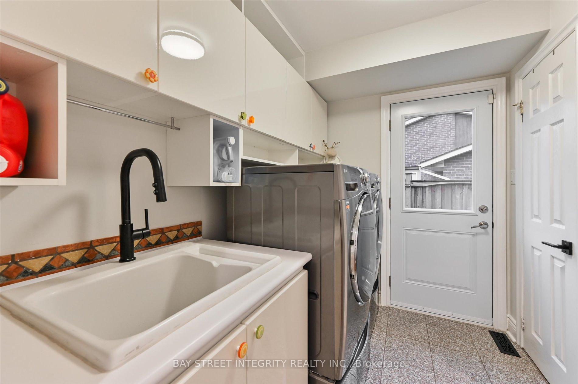 9 Ritter Cres, Markham, ON L3R4K4 | 5 Bedroom 4 Bathroom Detached House | Image 34