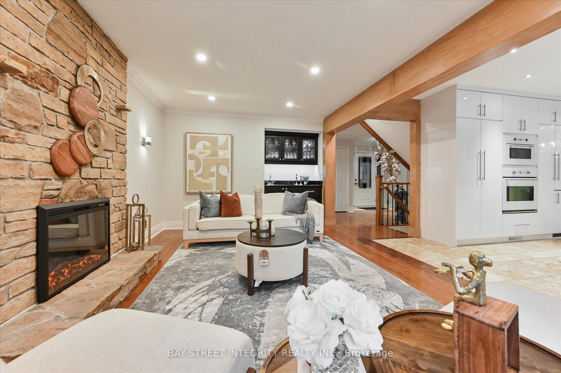 9 Ritter Cres, Markham, ON L3R4K4 | 5 Bedroom 4 Bathroom Detached House | Image 6