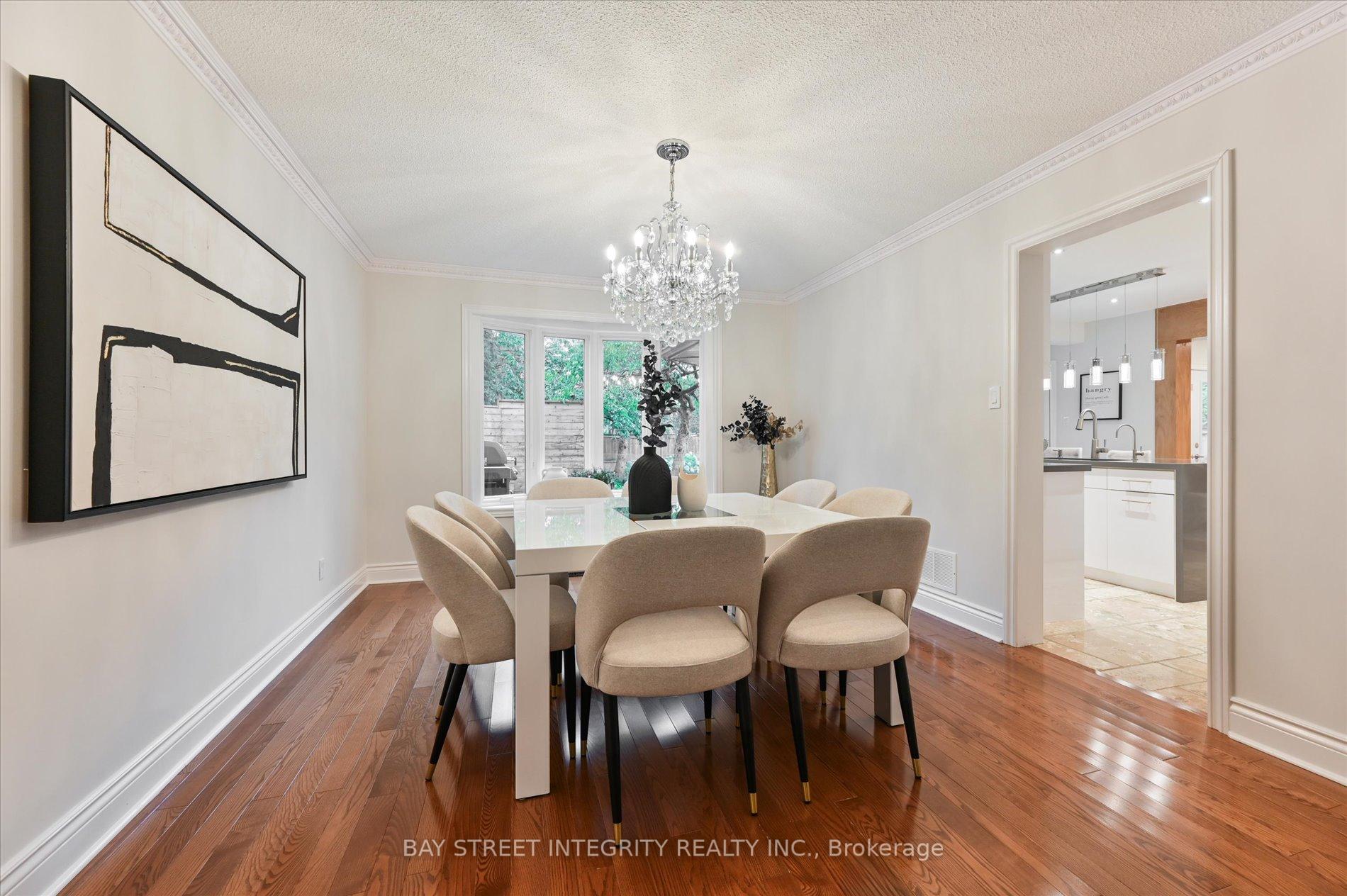 9 Ritter Cres, Markham, ON L3R4K4 | 5 Bedroom 4 Bathroom Detached House | Image 9