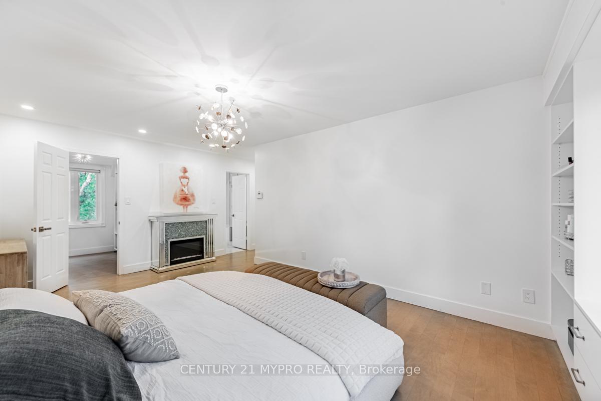 8 Briarwood Rd N, Markham, ON L3R2X2 | 5 Bedroom 4 Bathroom Detached House | Image 26