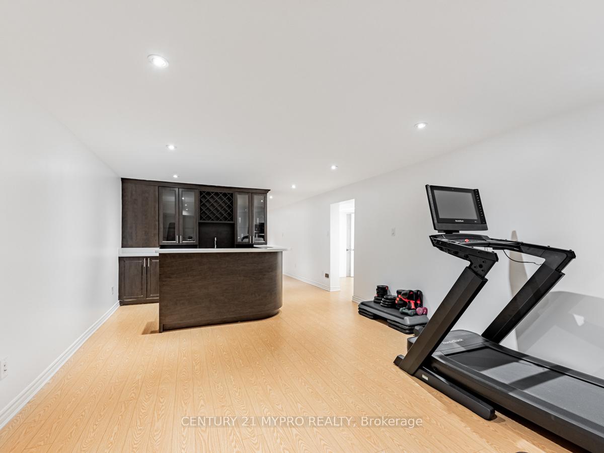 8 Briarwood Rd N, Markham, ON L3R2X2 | 5 Bedroom 4 Bathroom Detached House | Image 30