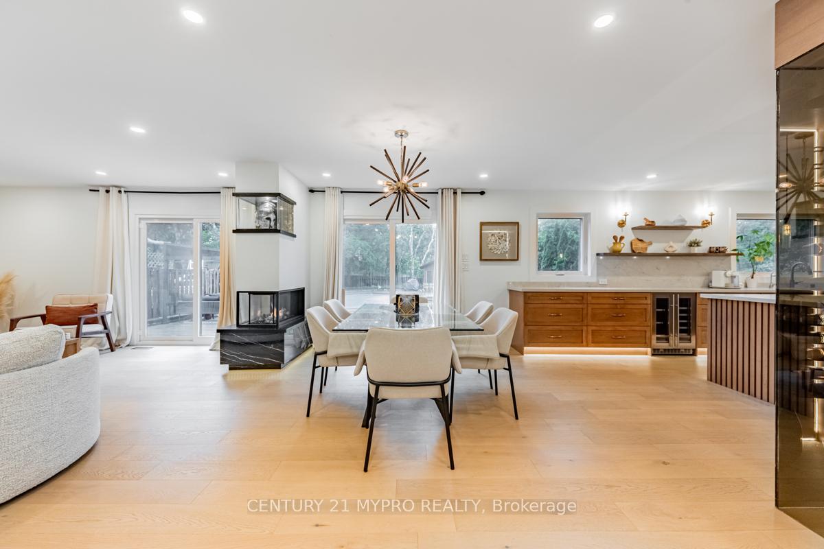 8 Briarwood Rd N, Markham, ON L3R2X2 | 5 Bedroom 4 Bathroom Detached House | Image 7