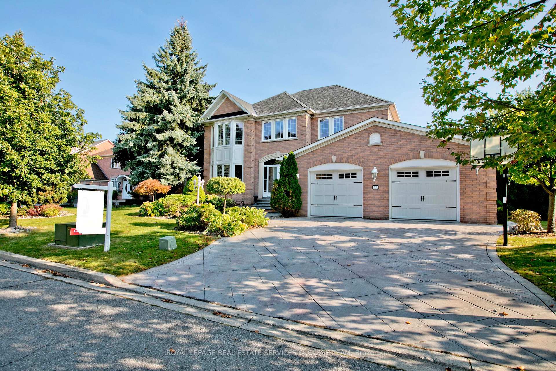 37 Heatherwood Cres, Markham, ON L3R8W6 | 5 Bedroom 4 Bathroom Detached House | Image 1