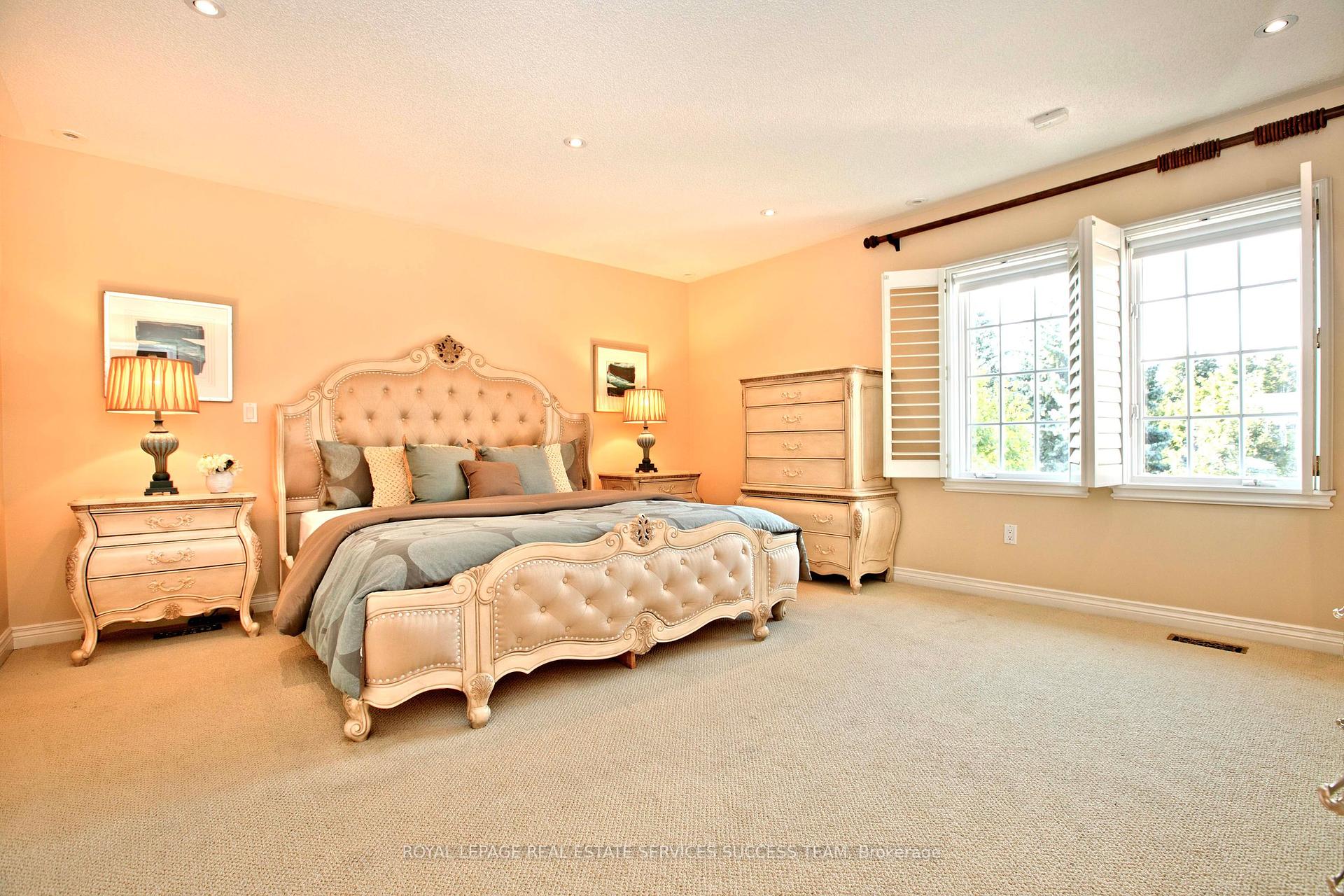 37 Heatherwood Cres, Markham, ON L3R8W6 | 5 Bedroom 4 Bathroom Detached House | Image 16