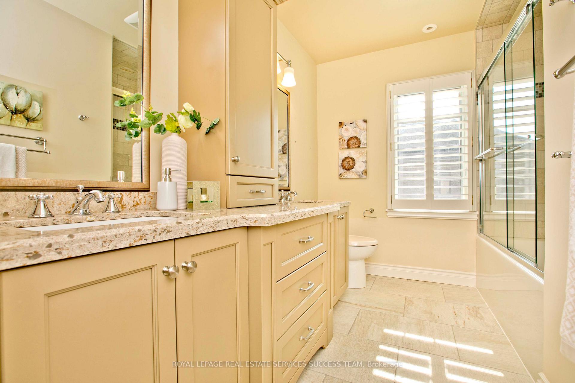 37 Heatherwood Cres, Markham, ON L3R8W6 | 5 Bedroom 4 Bathroom Detached House | Image 18