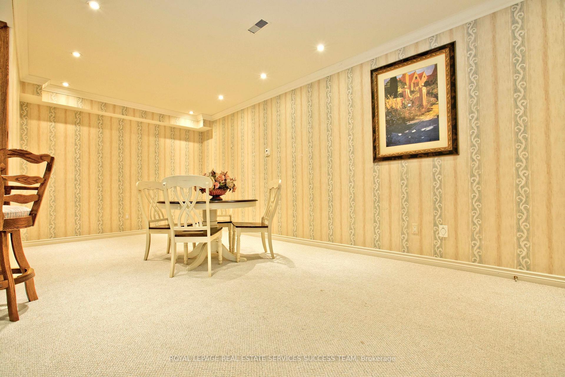 37 Heatherwood Cres, Markham, ON L3R8W6 | 5 Bedroom 4 Bathroom Detached House | Image 32