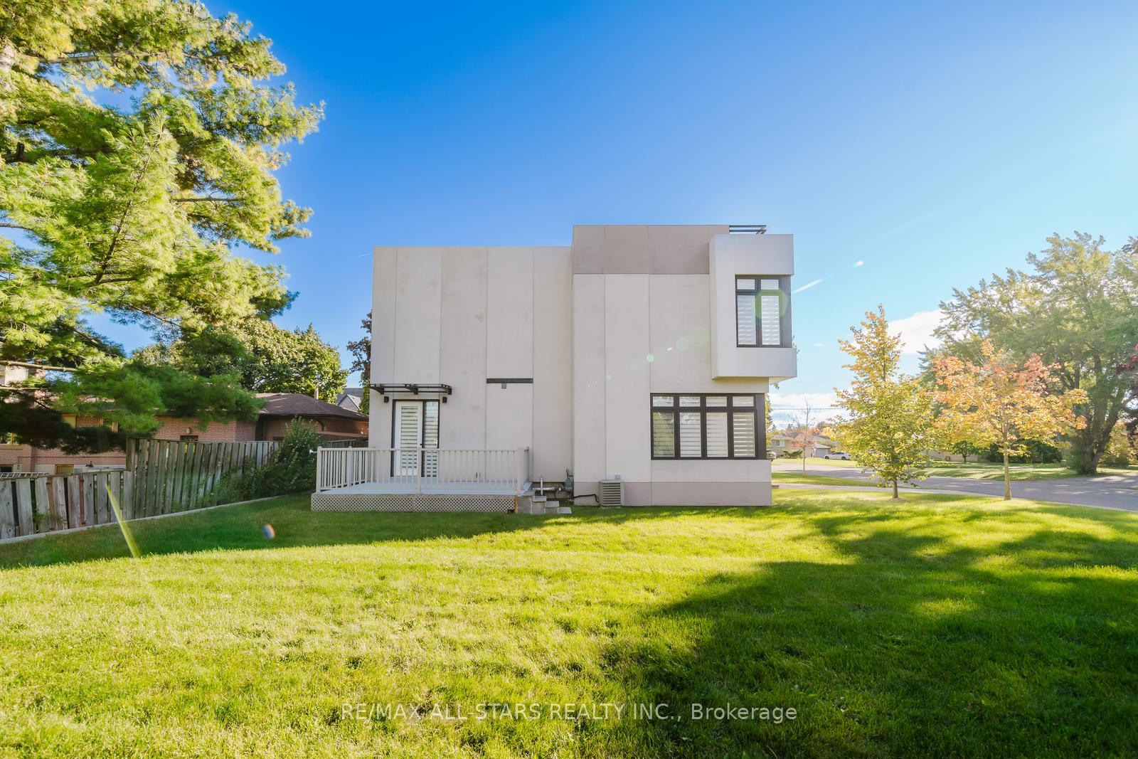 26 Lancer Dr, Vaughan, ON L6A1E1 | 4 Bedroom 5 Bathroom Detached House | Image 37