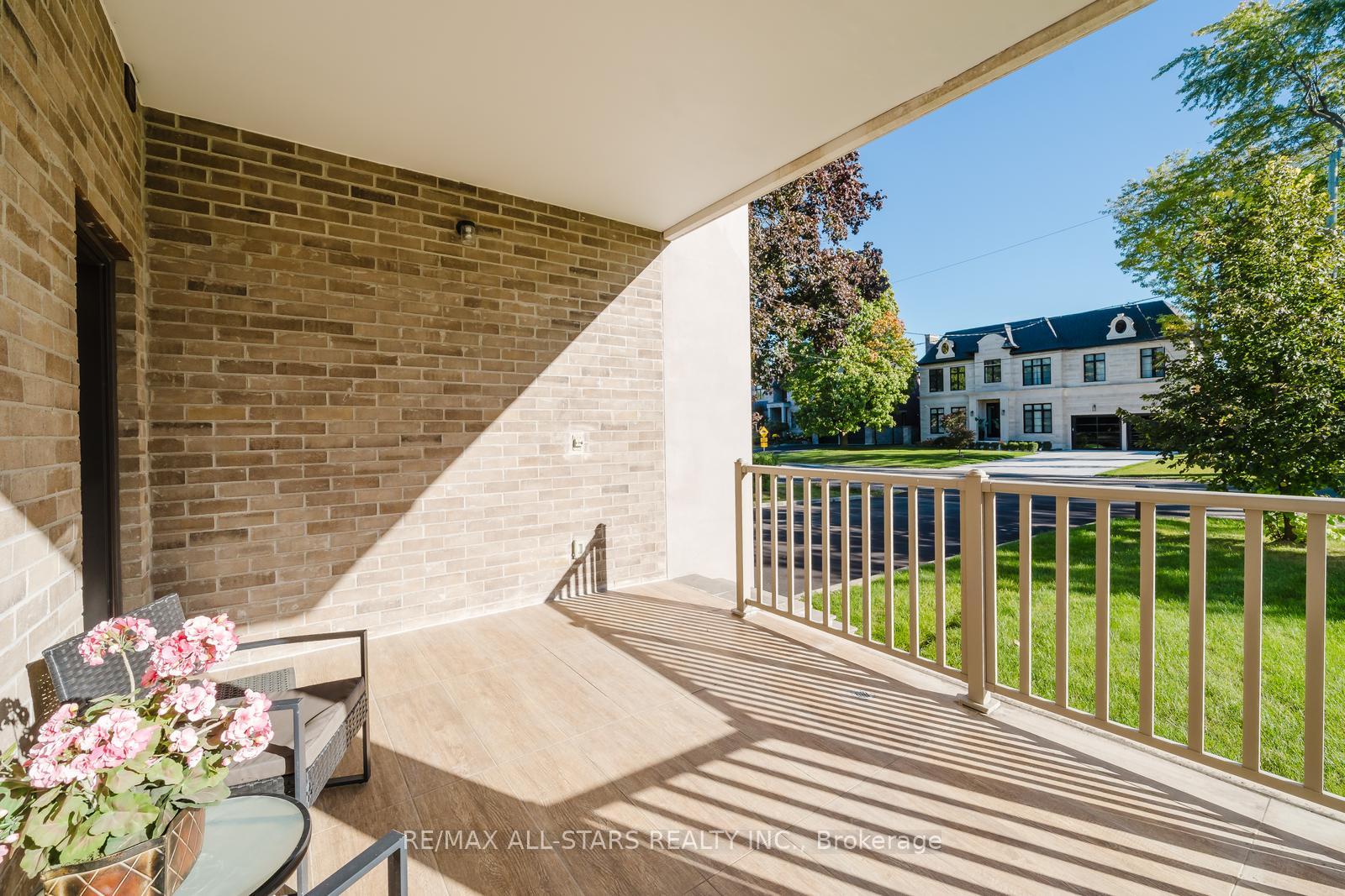 26 Lancer Dr, Vaughan, ON L6A1E1 | 4 Bedroom 5 Bathroom Detached House | Image 5