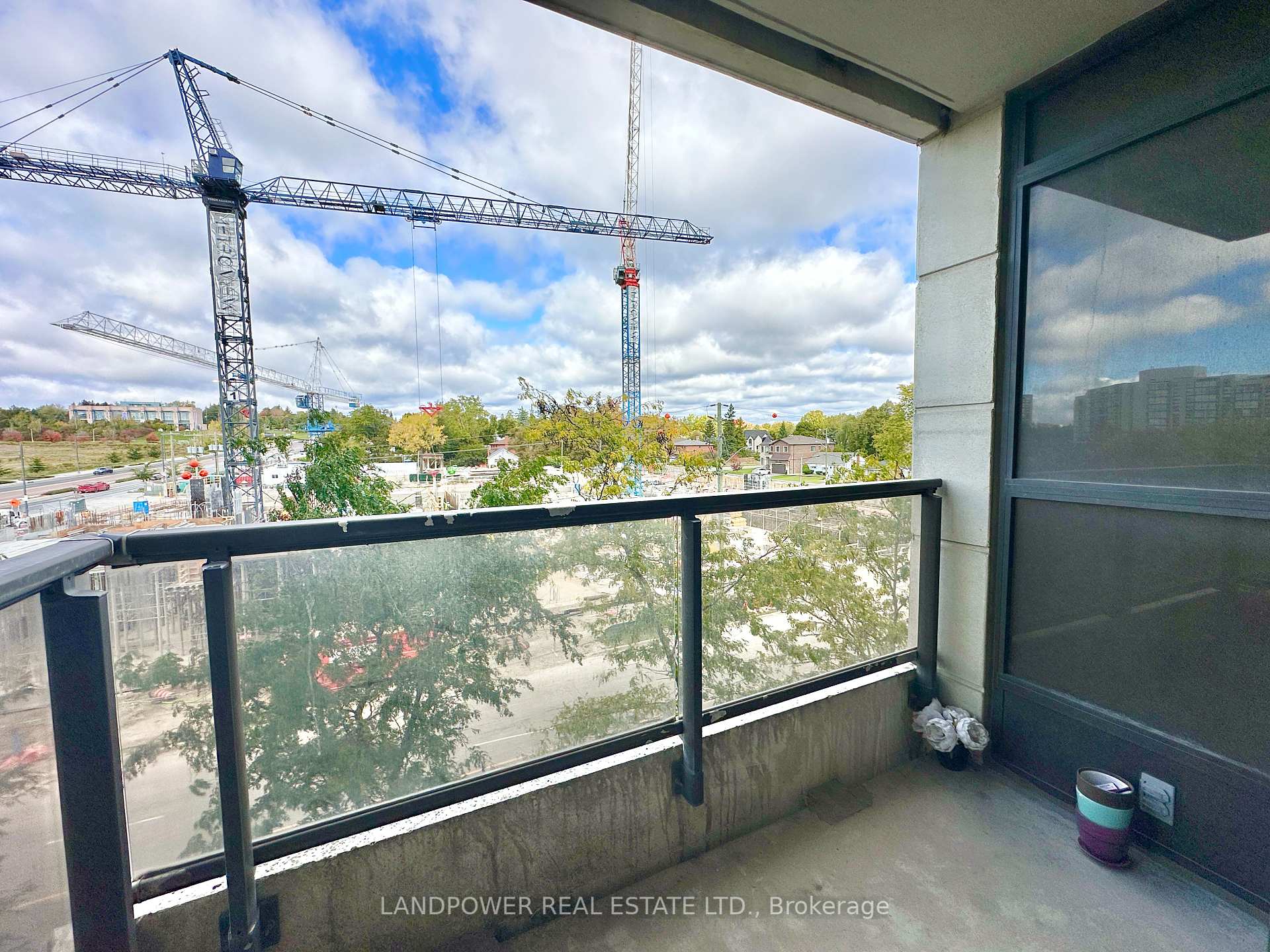 #405 - 18 Harding Blvd, Richmond Hill, ON L4C0T3 | 1 Bedroom 1 Bathroom Condo Apt | Image 13