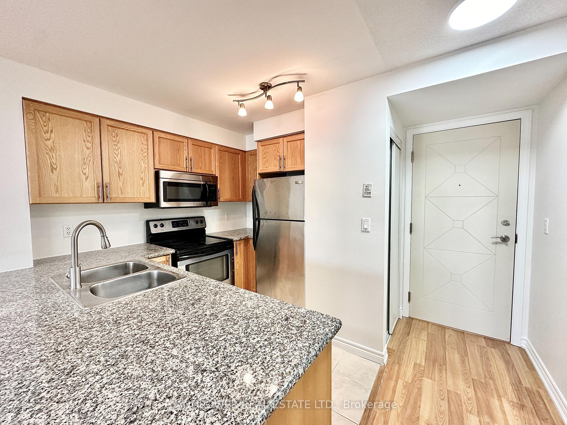 #405 - 18 Harding Blvd, Richmond Hill, ON L4C0T3 | 1 Bedroom 1 Bathroom Condo Apt | Image 3
