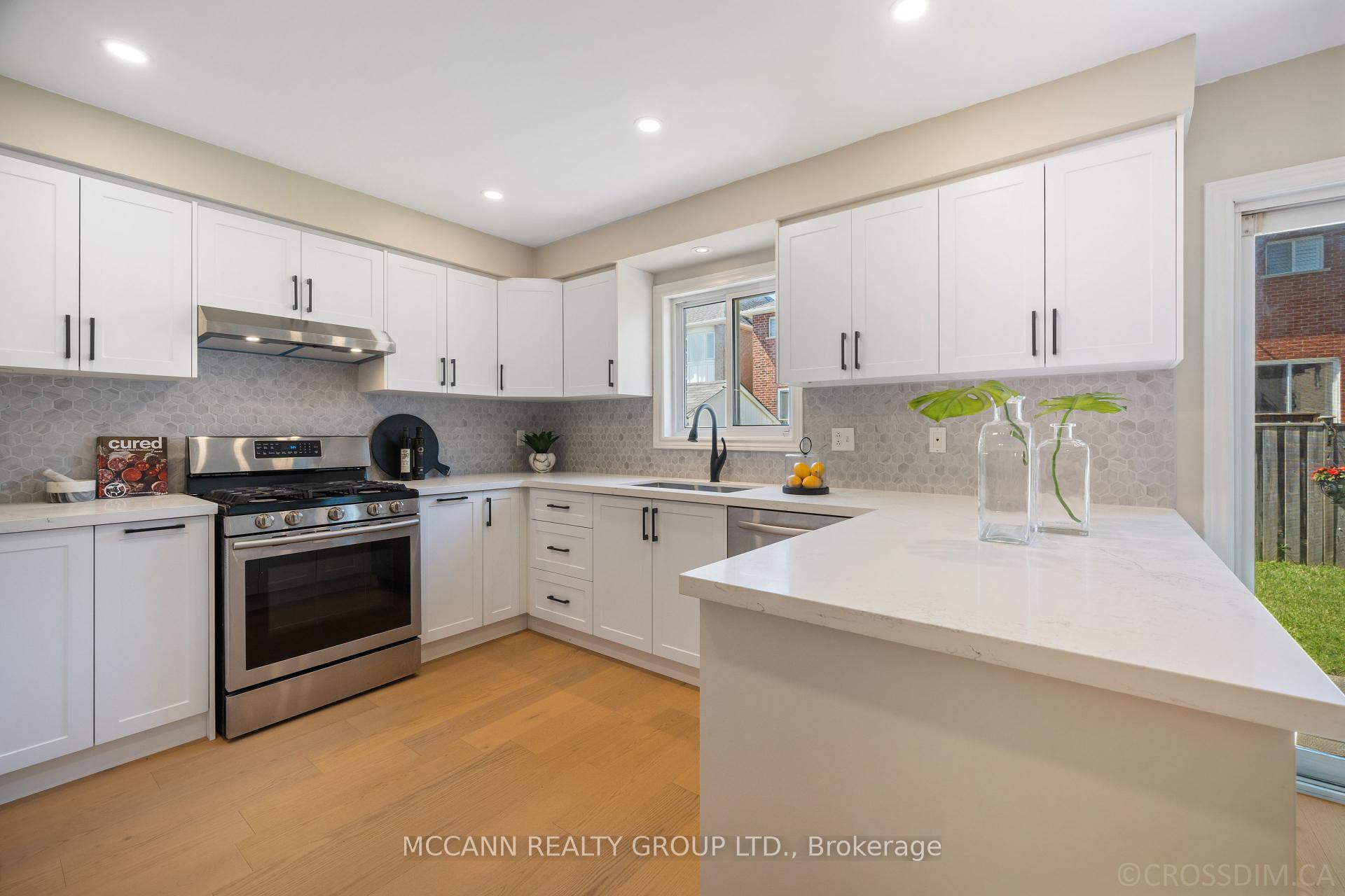 288 Drummond Dr, Vaughan, ON L6A3C2 | 4 Bedroom 4 Bathroom Detached House | Image 14