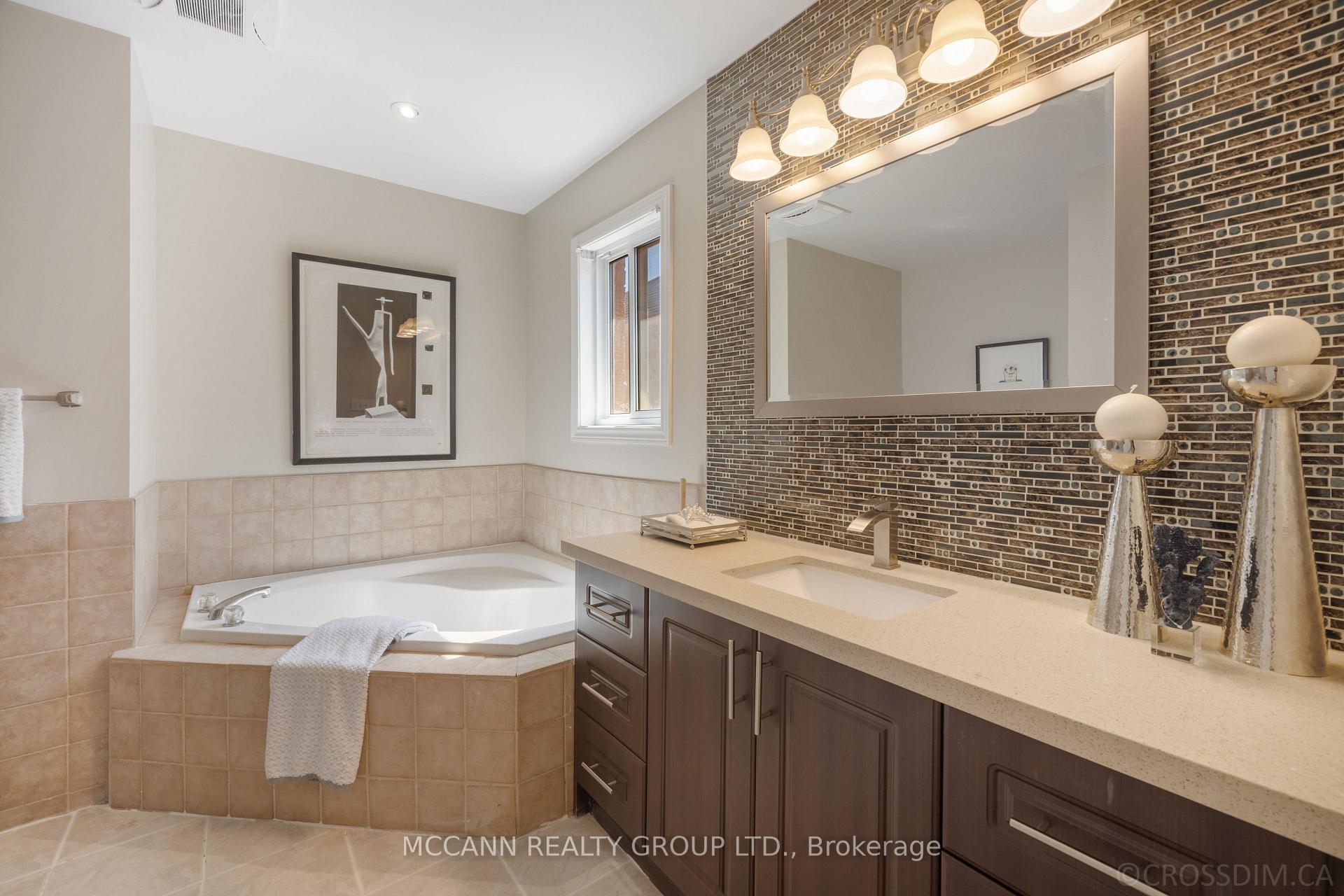 288 Drummond Dr, Vaughan, ON L6A3C2 | 4 Bedroom 4 Bathroom Detached House | Image 24