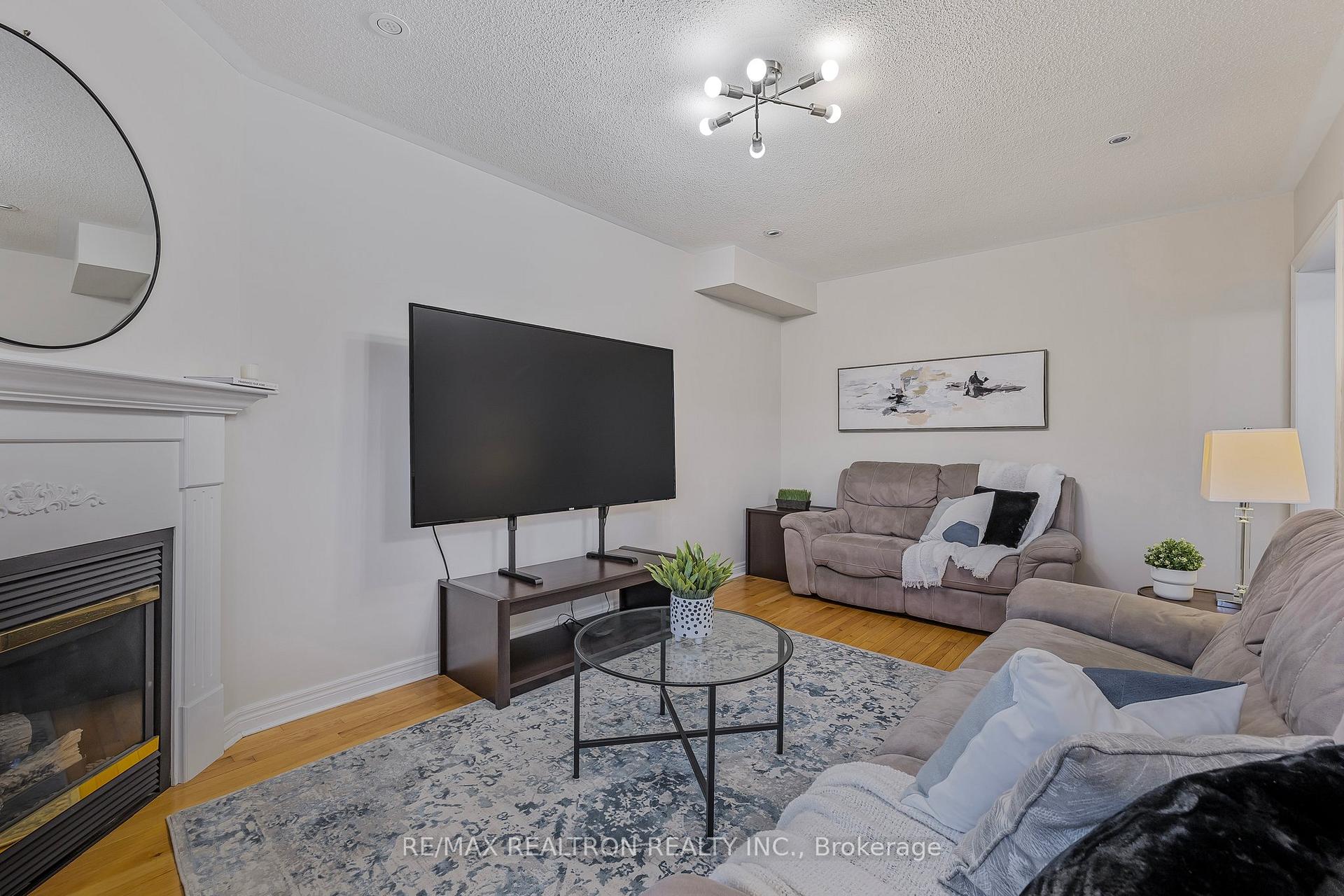 291 Drummond Dr, Vaughan, ON L6A3E2 | 4 Bedroom 3 Bathroom Detached House | Image 11