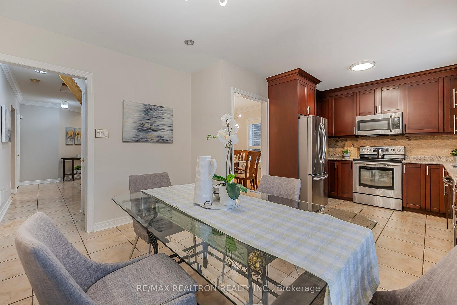 291 Drummond Dr, Vaughan, ON L6A3E2 | 4 Bedroom 3 Bathroom Detached House | Image 14