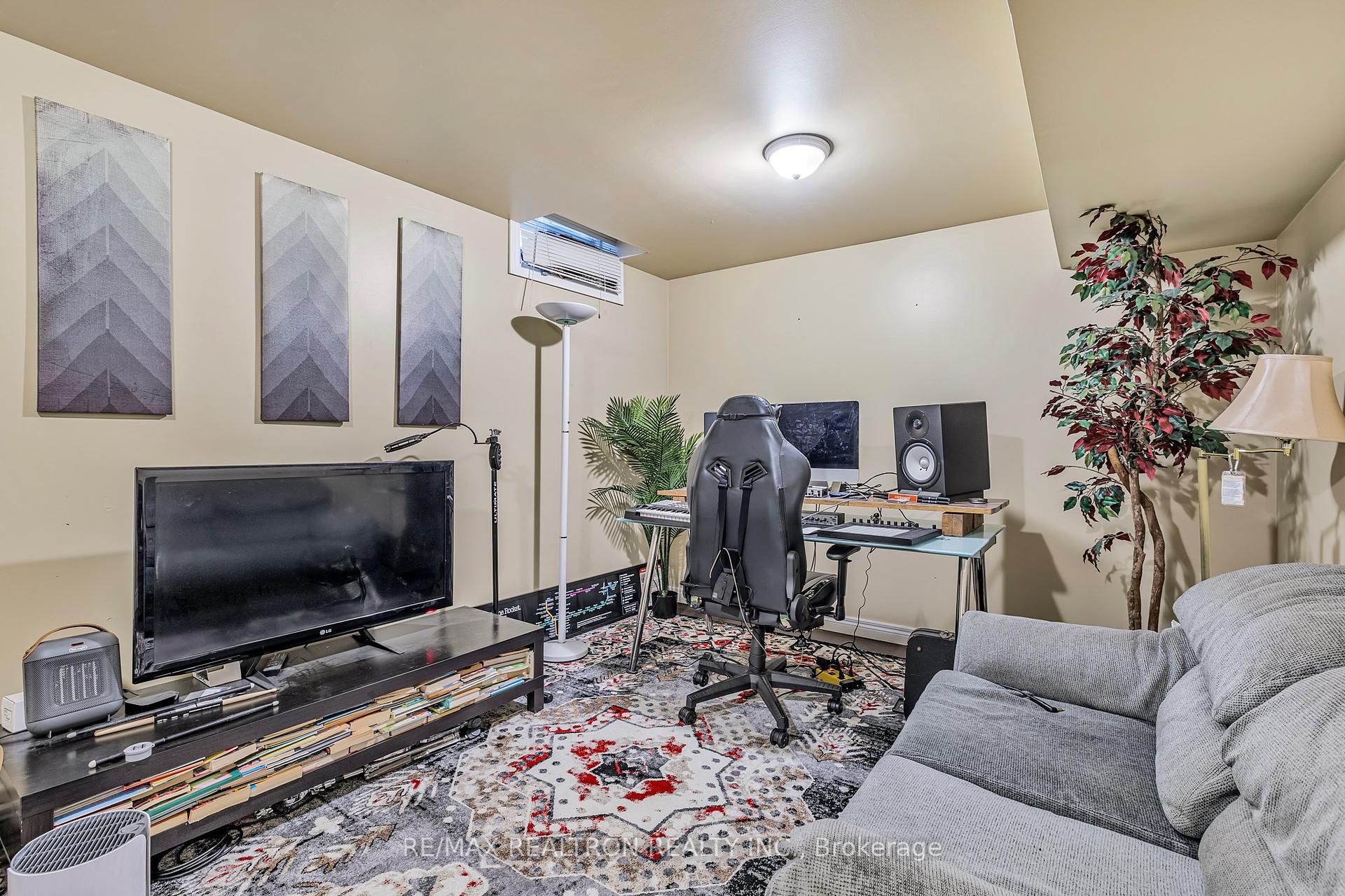 291 Drummond Dr, Vaughan, ON L6A3E2 | 4 Bedroom 3 Bathroom Detached House | Image 38