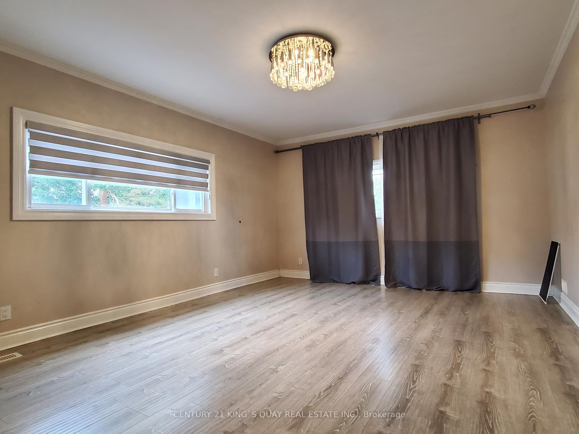 80 Main St, Markham, ON L3R2E7 | 5 Bedroom 3 Bathroom Detached House | Image 12