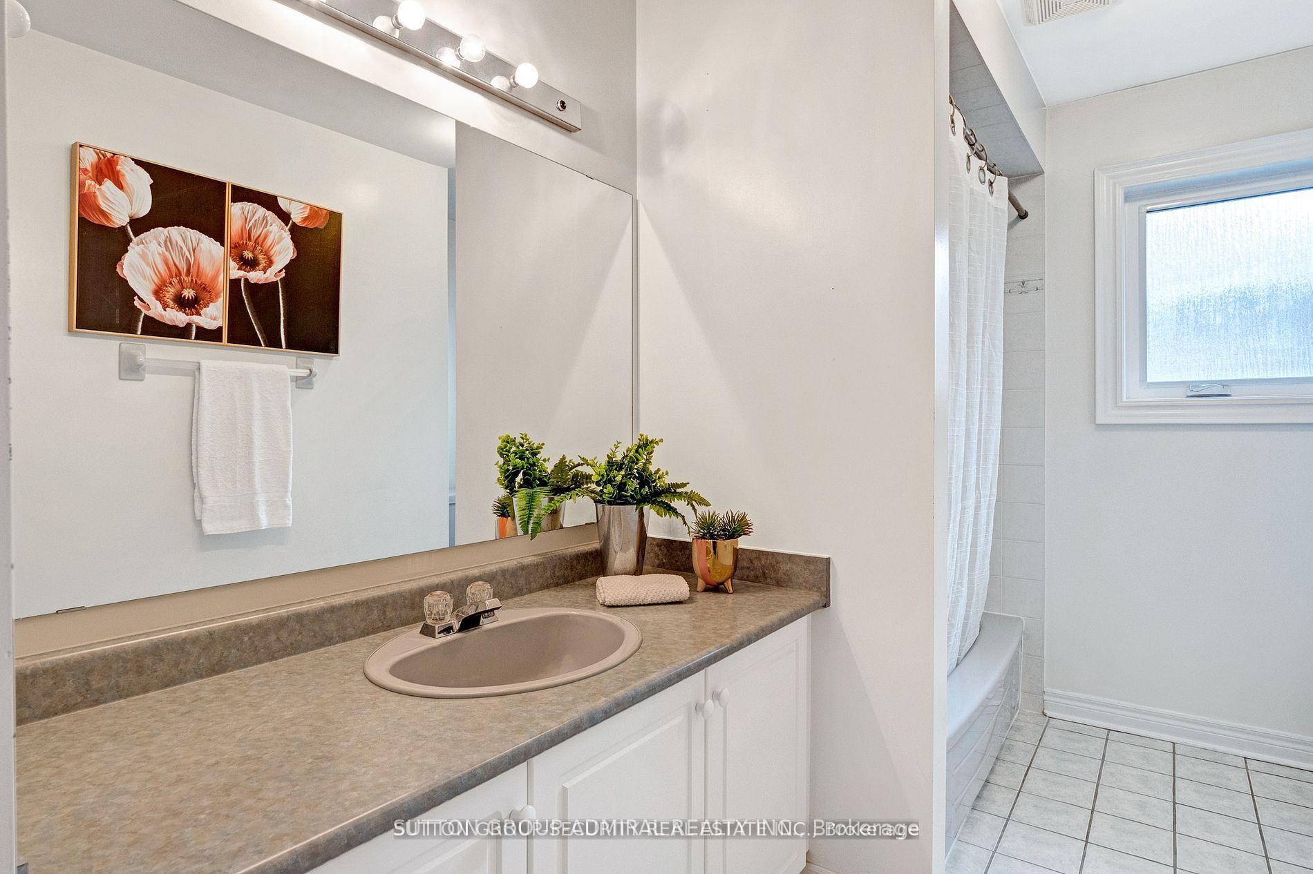 88 Klamath Crt, Vaughan, ON L6A2L7 | 4 Bedroom 4 Bathroom Detached House | Image 10