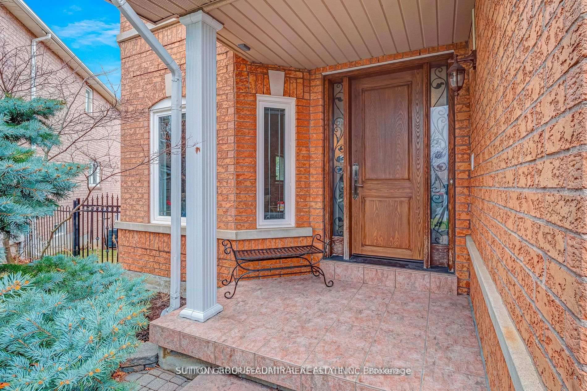 88 Klamath Crt, Vaughan, ON L6A2L7 | 4 Bedroom 4 Bathroom Detached House | Image 2