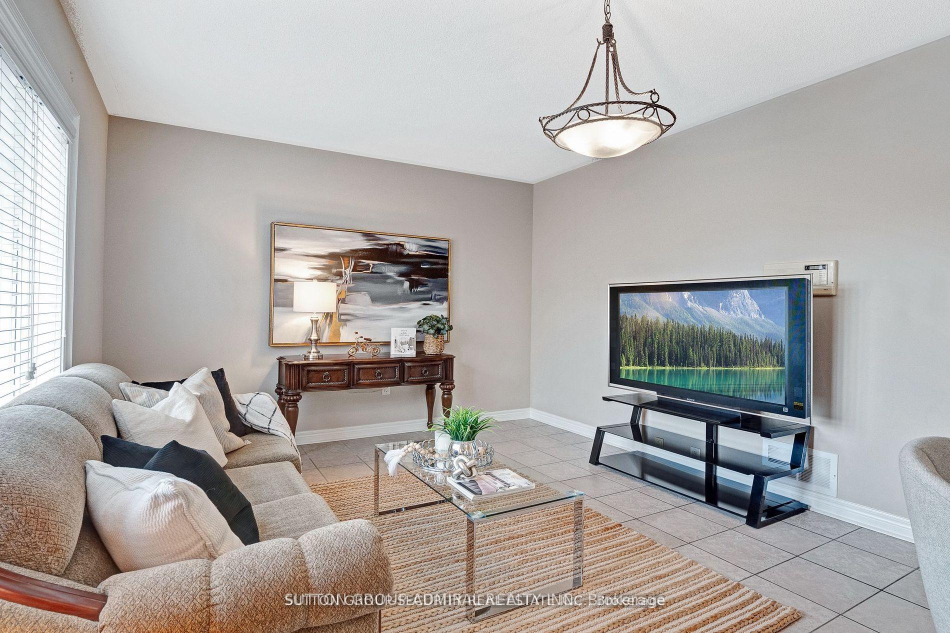 88 Klamath Crt, Vaughan, ON L6A2L7 | 4 Bedroom 4 Bathroom Detached House | Image 8